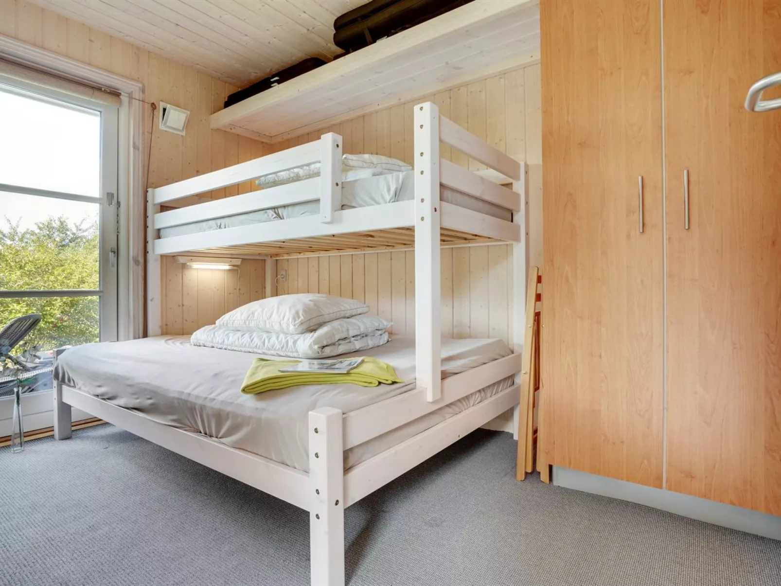 "Krister" - 250m to the fjord-Binnen