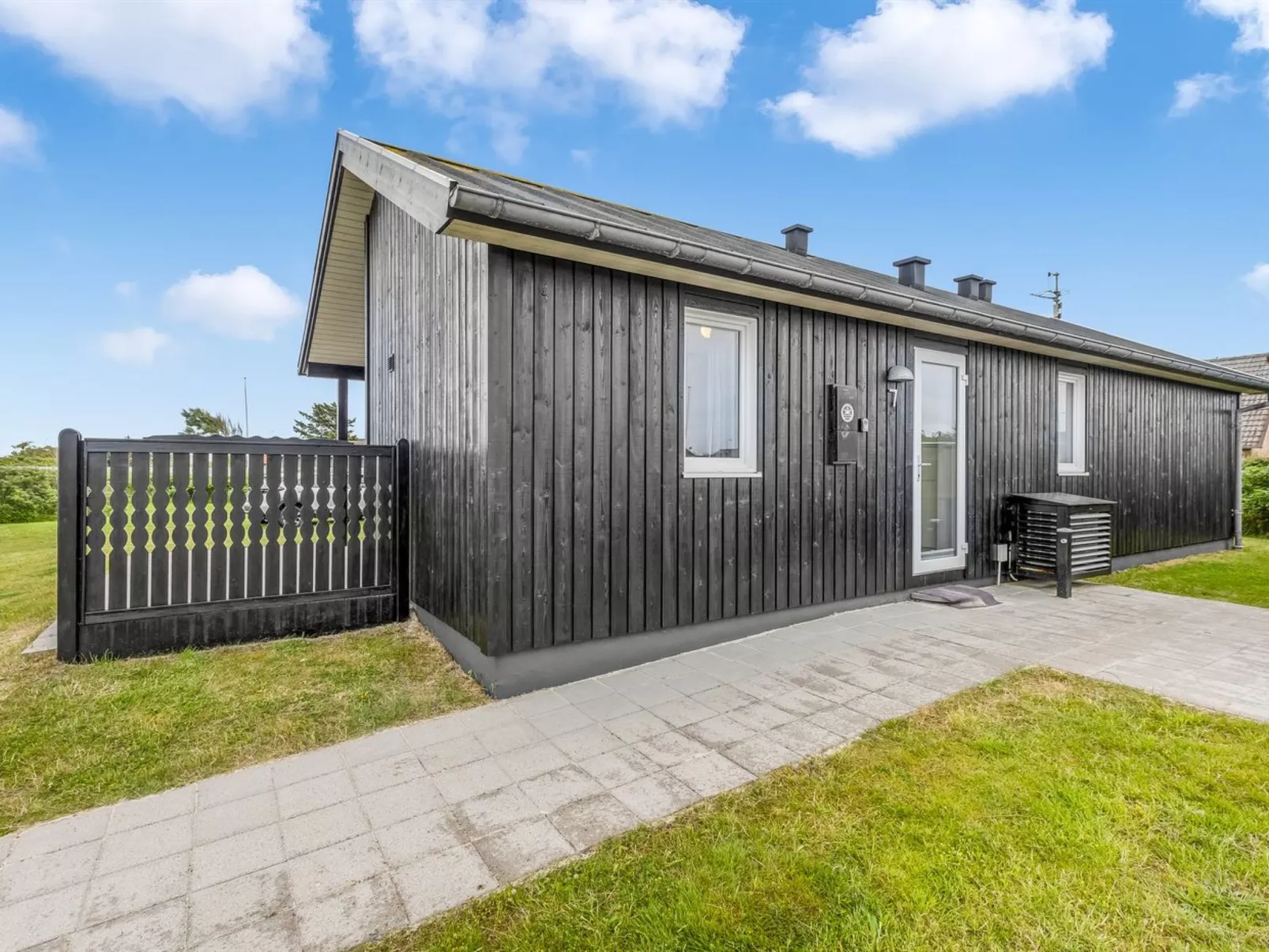 "Mara" -  from the sea-Buiten