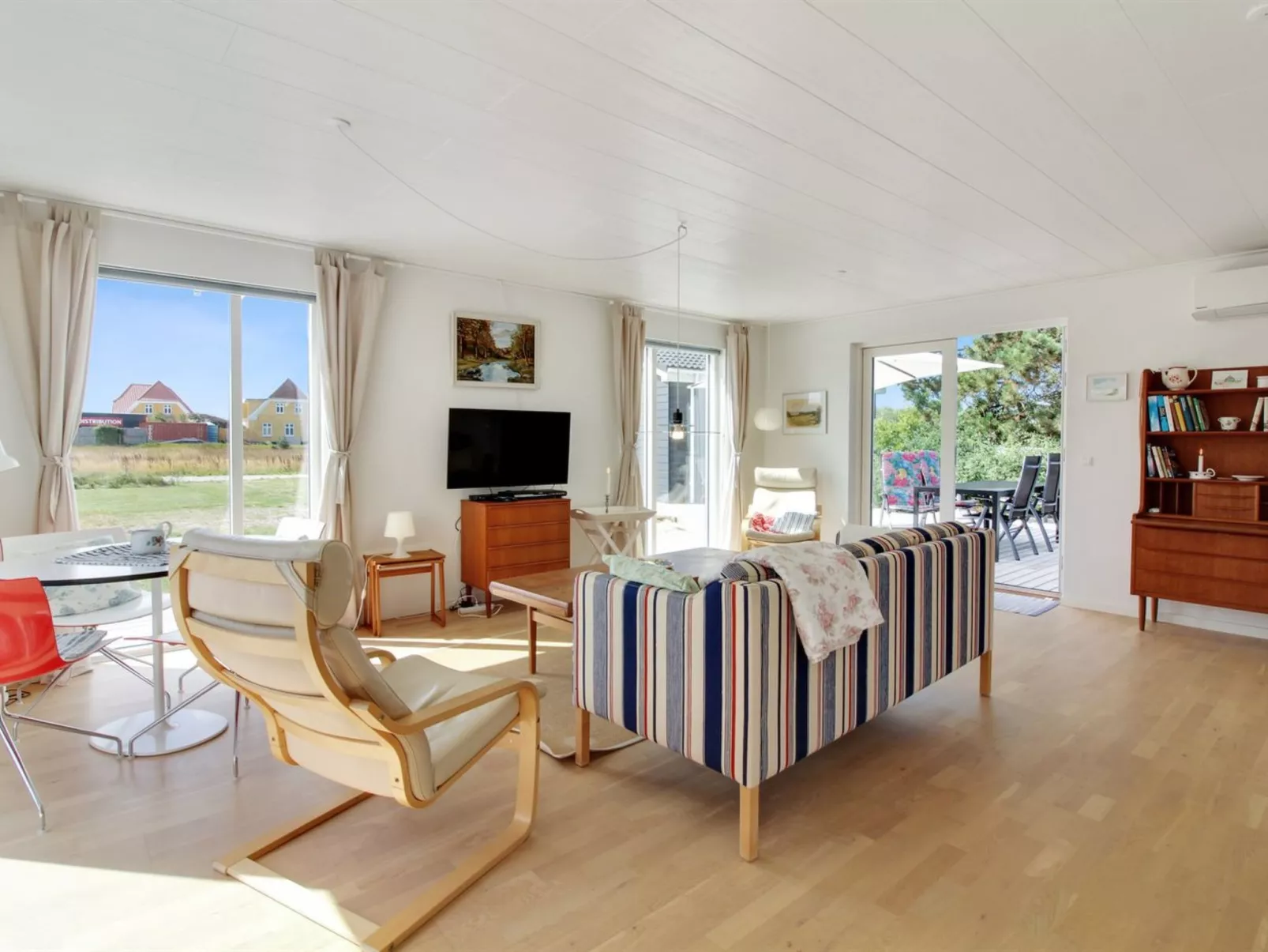 "Annina" - 500m from the sea-Binnen