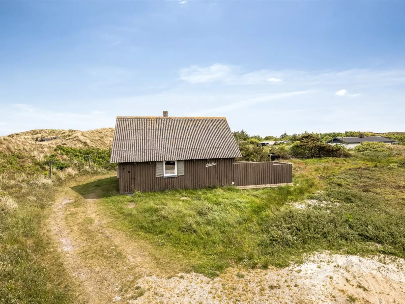 "Dina" - 200m to the fjord-Buiten