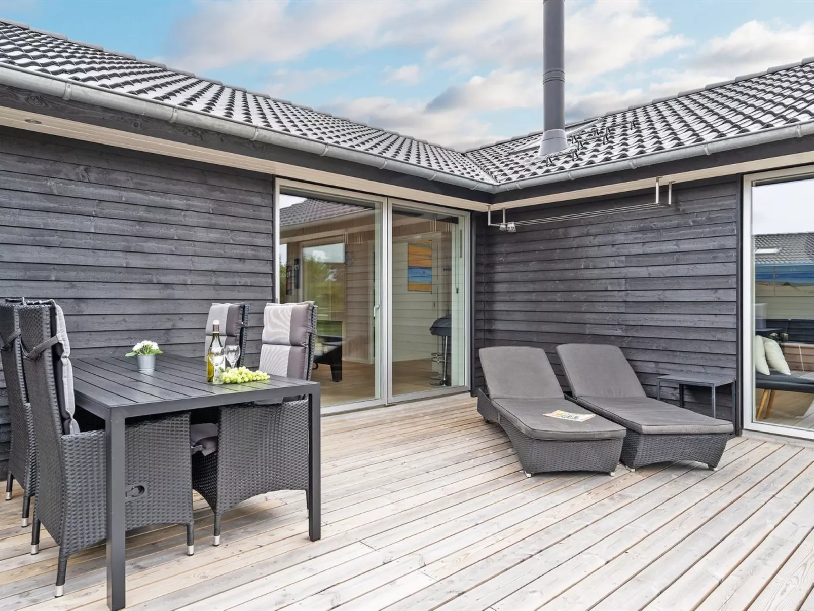 "Fenno" - 900m from the sea-Buiten