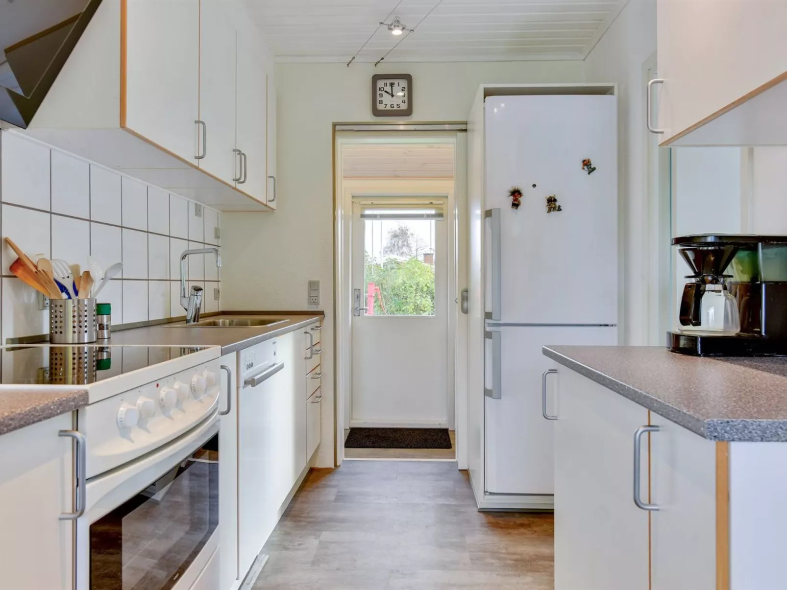 "Cenia" - 450m from the sea-Binnen