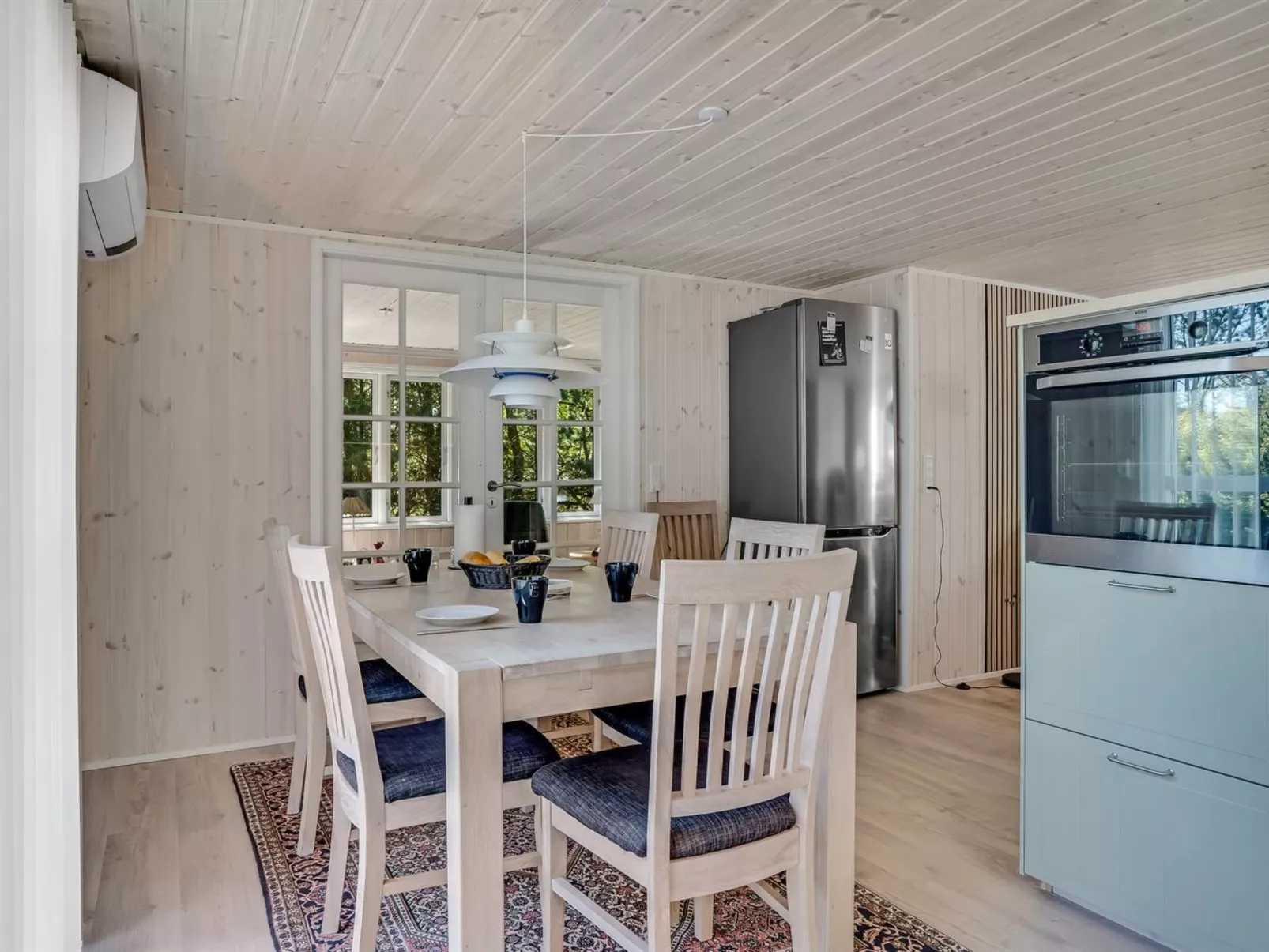 "Siljan" -  from the sea-Binnen