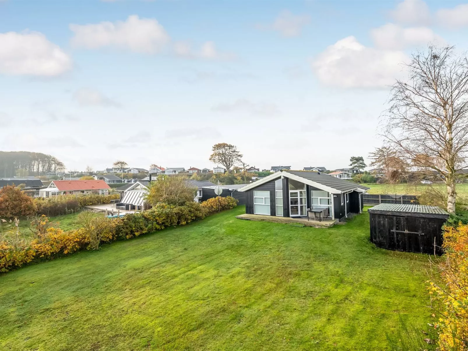 "Duschanka" - 50m to the fjord-Buiten