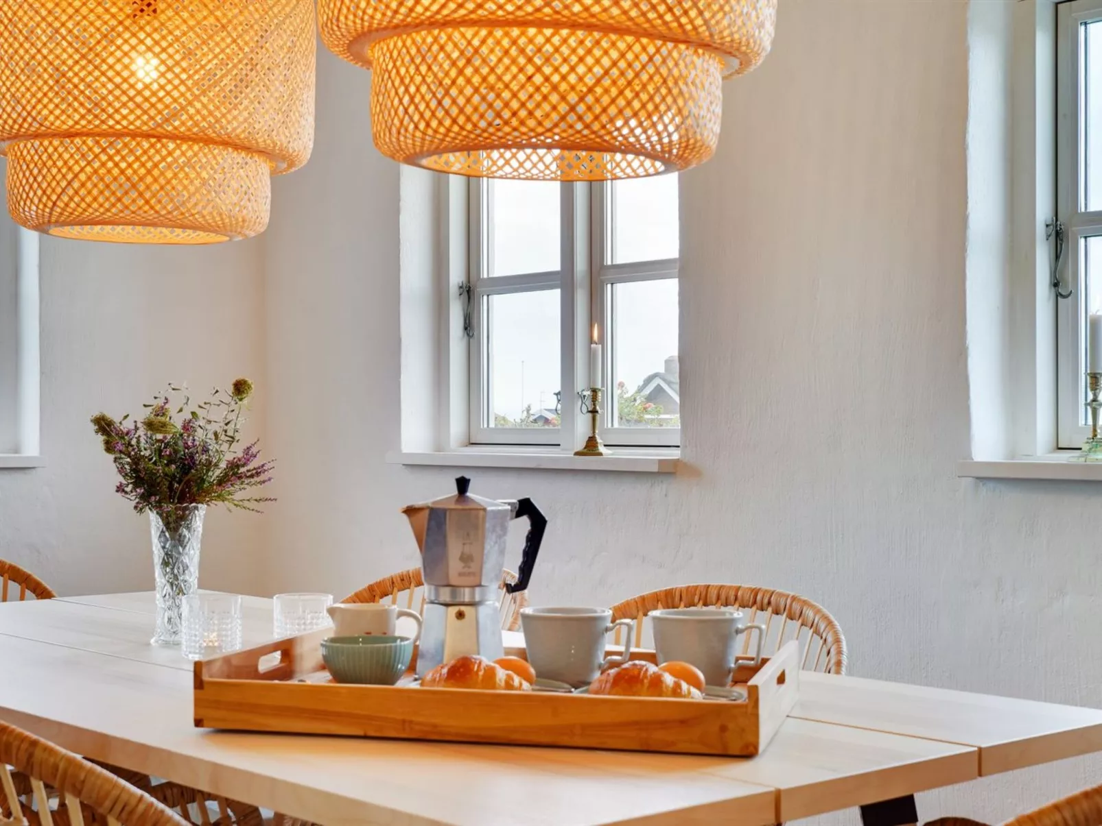 "Meindor" - 350m from the sea-Binnen