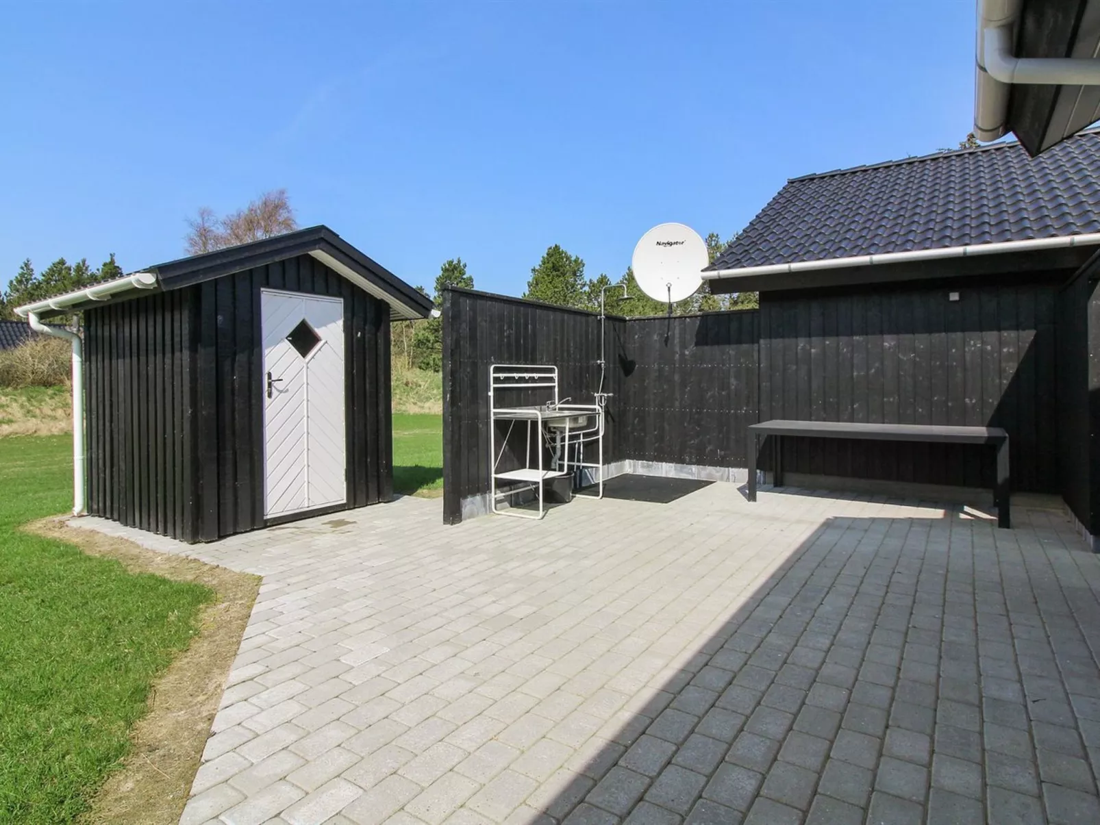 "Ethel" - 1.5km to the fjord-Buiten