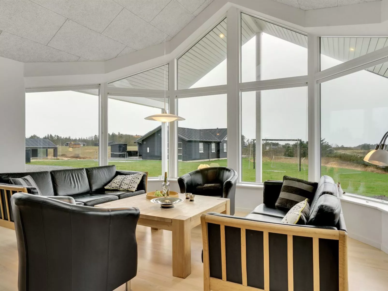 "Swarthofthi" - 1.5km from the sea-Binnen