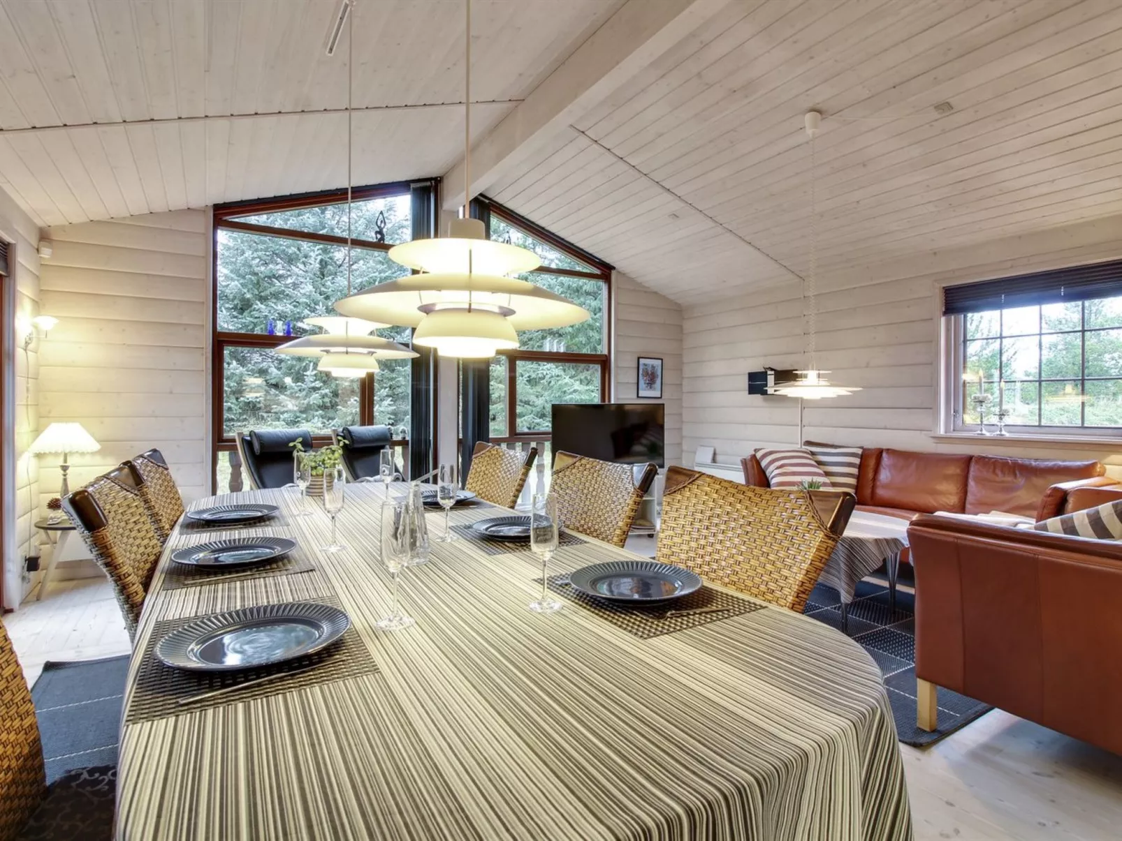 "Jo" - 1.2km from the sea-Binnen