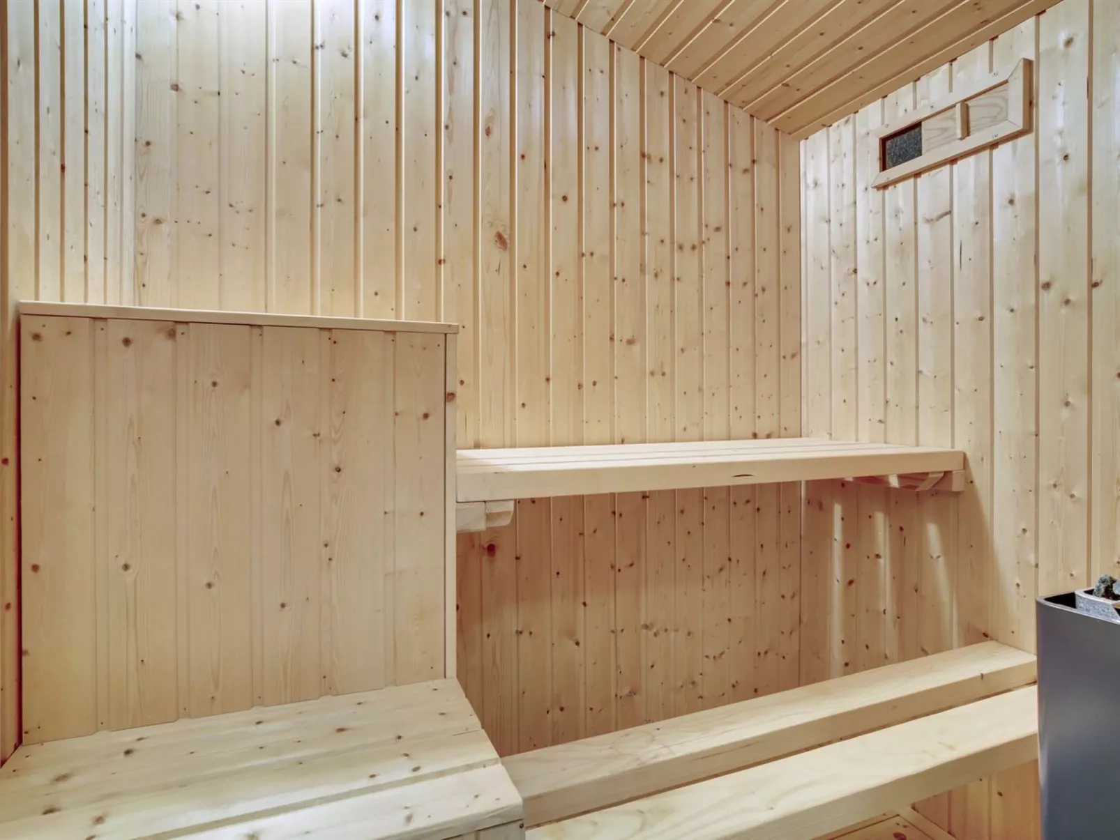 "Hylleborg" - 400m from the sea-Binnen