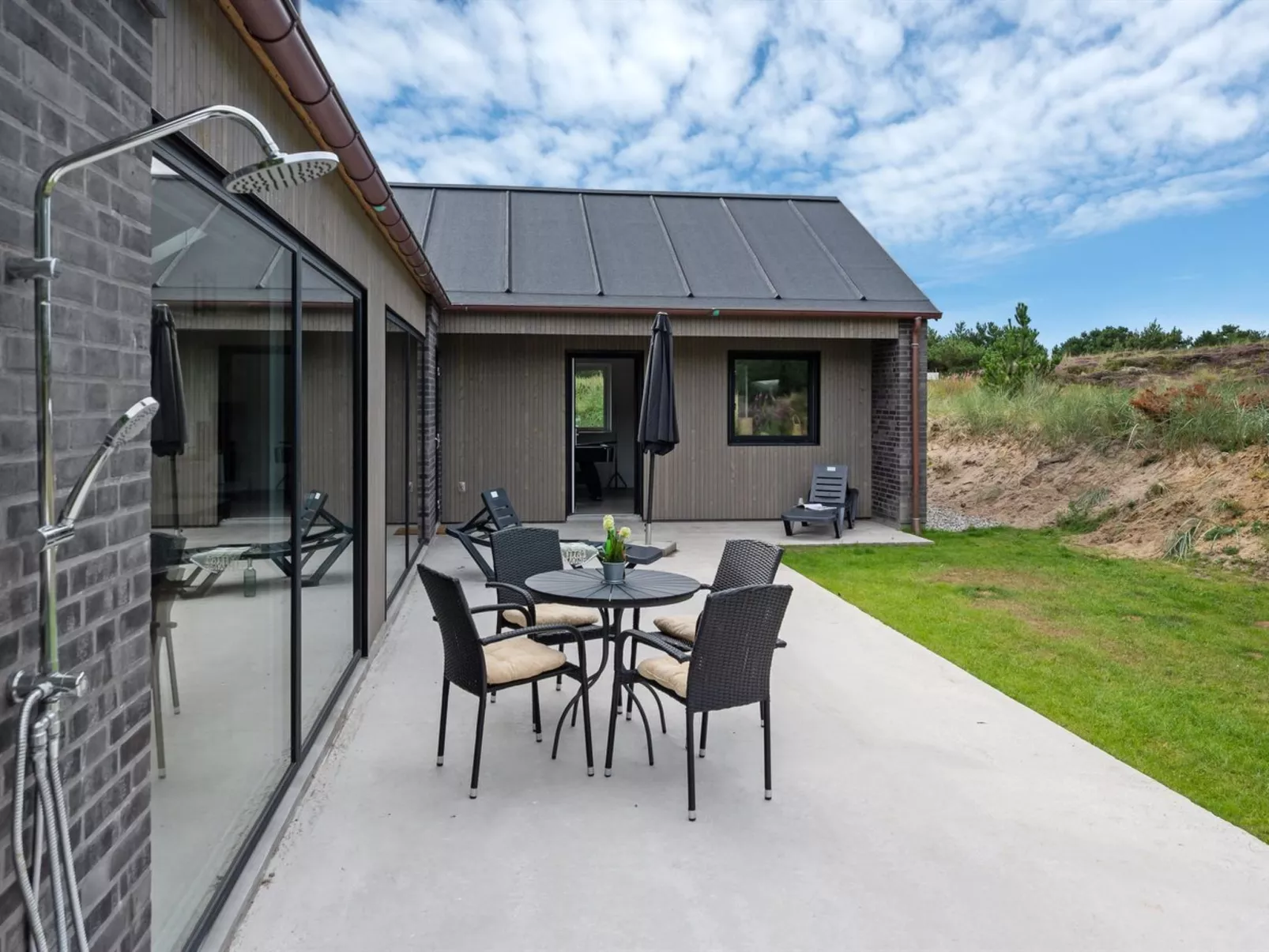 "Pejo" - 950m from the sea-Buiten