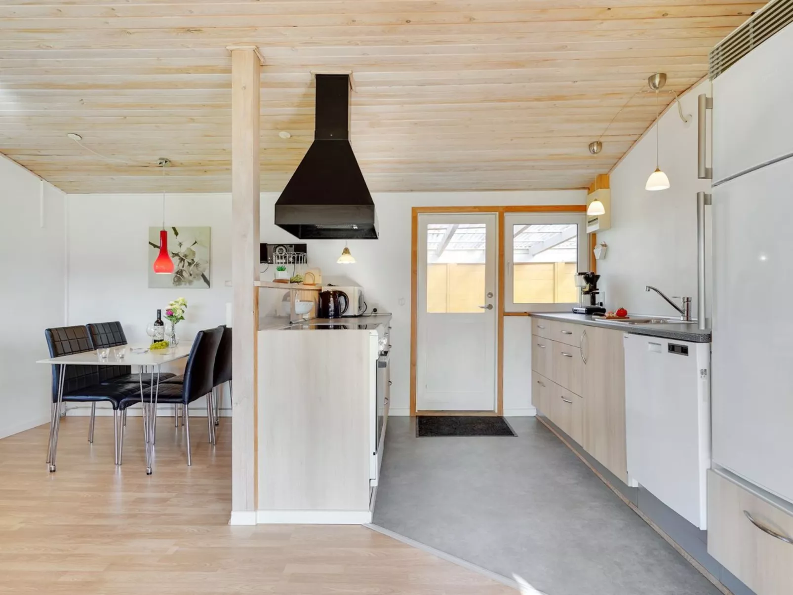 "Nane" - 80m from the sea-Binnen