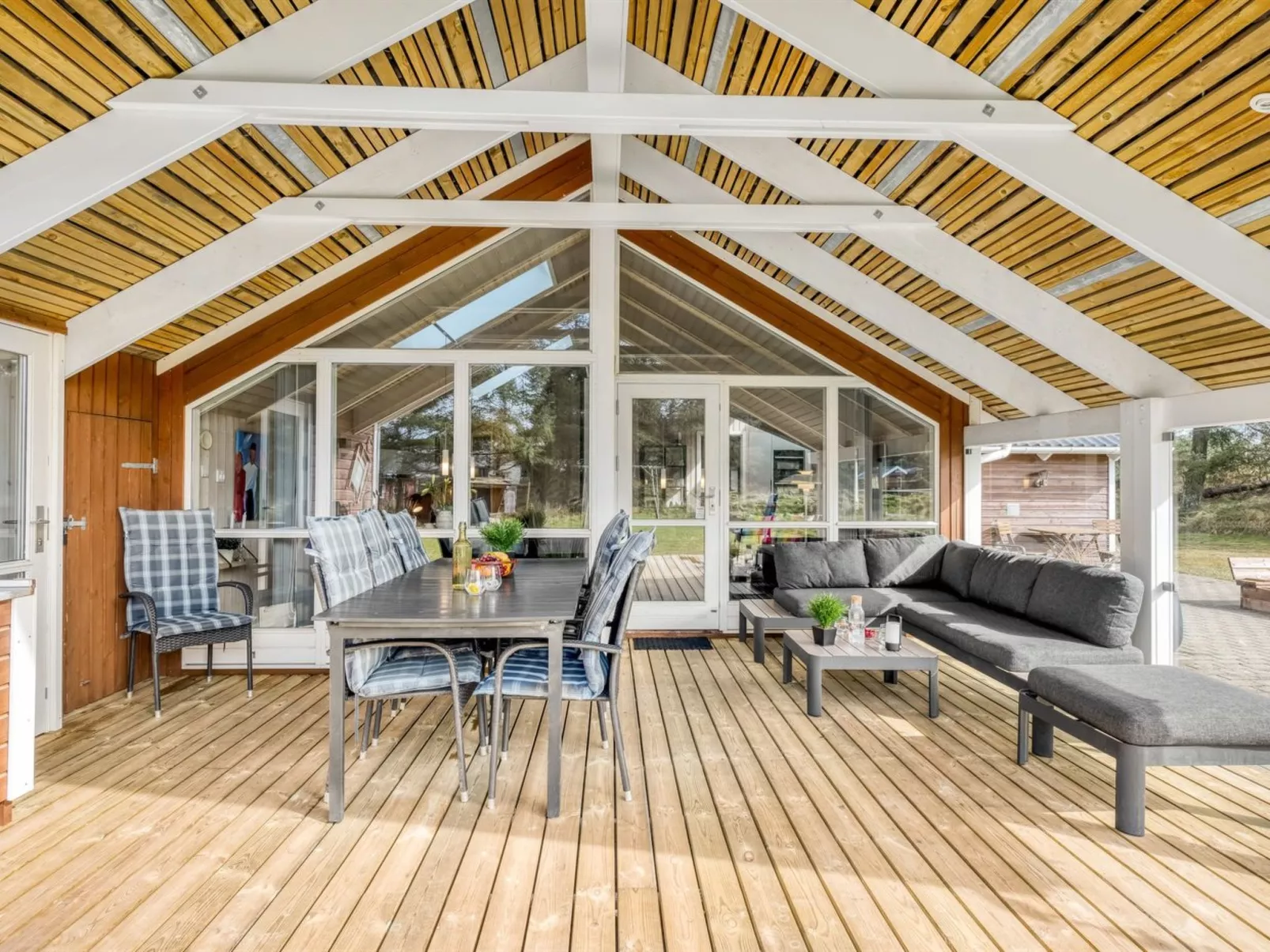 "Anisette" - 1km from the sea-Buiten