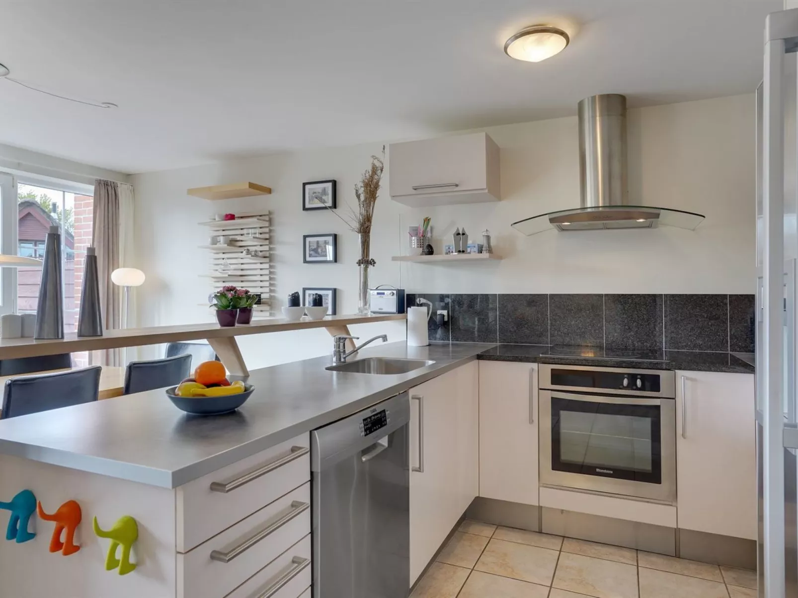 "Perttu" - 3.5km from the sea-Binnen