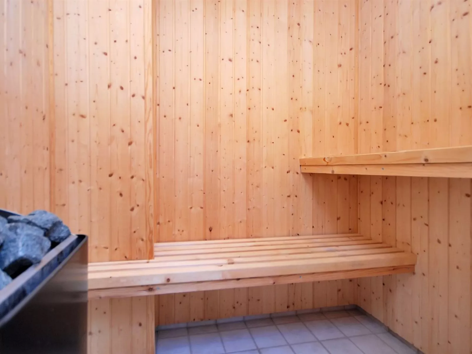 "Ønef" - 1km from the sea-Binnen