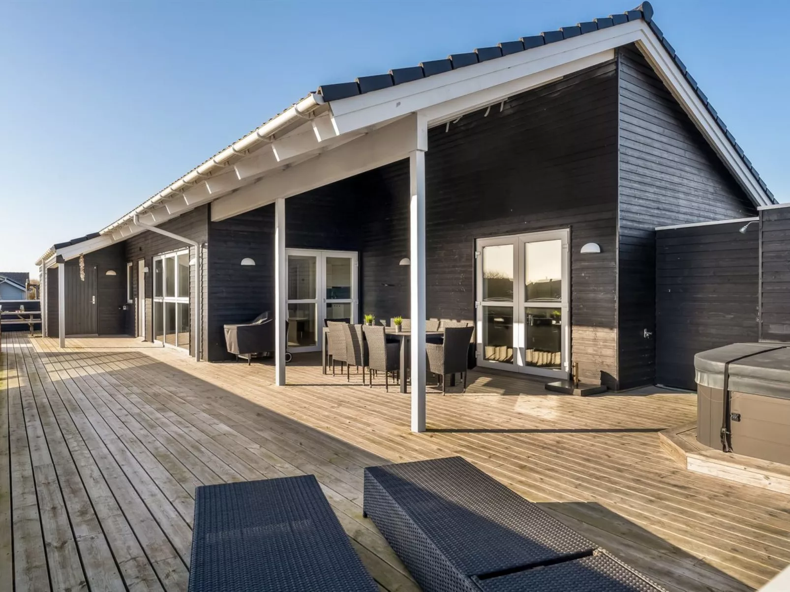 "Markku" - 400m from the sea-Buiten