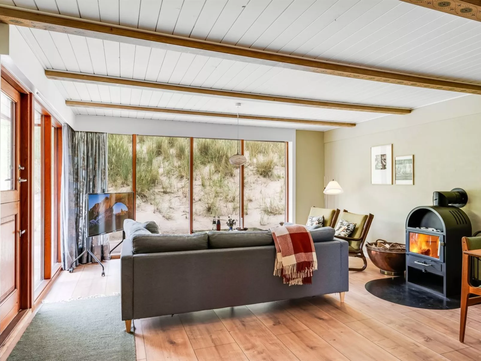 "Zora" - 100m from the sea-Binnen