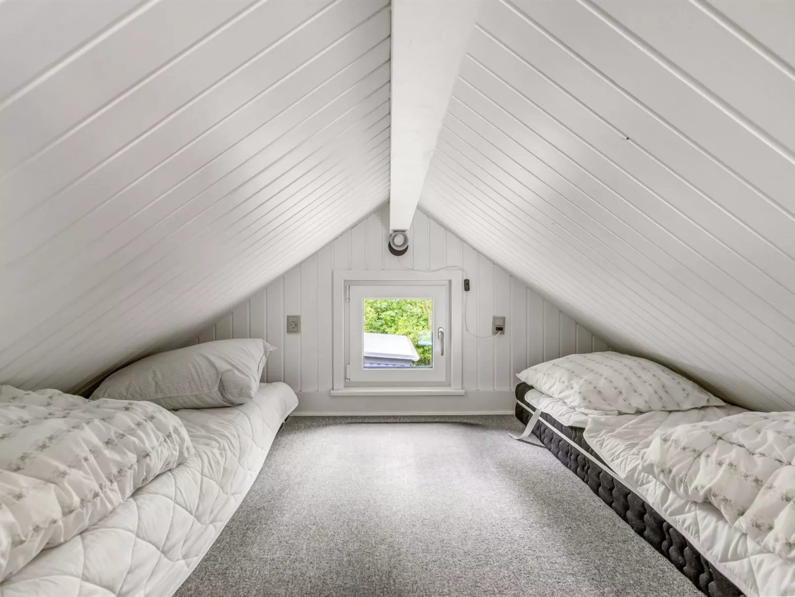 "Asulf" - 31km from the sea-Binnen