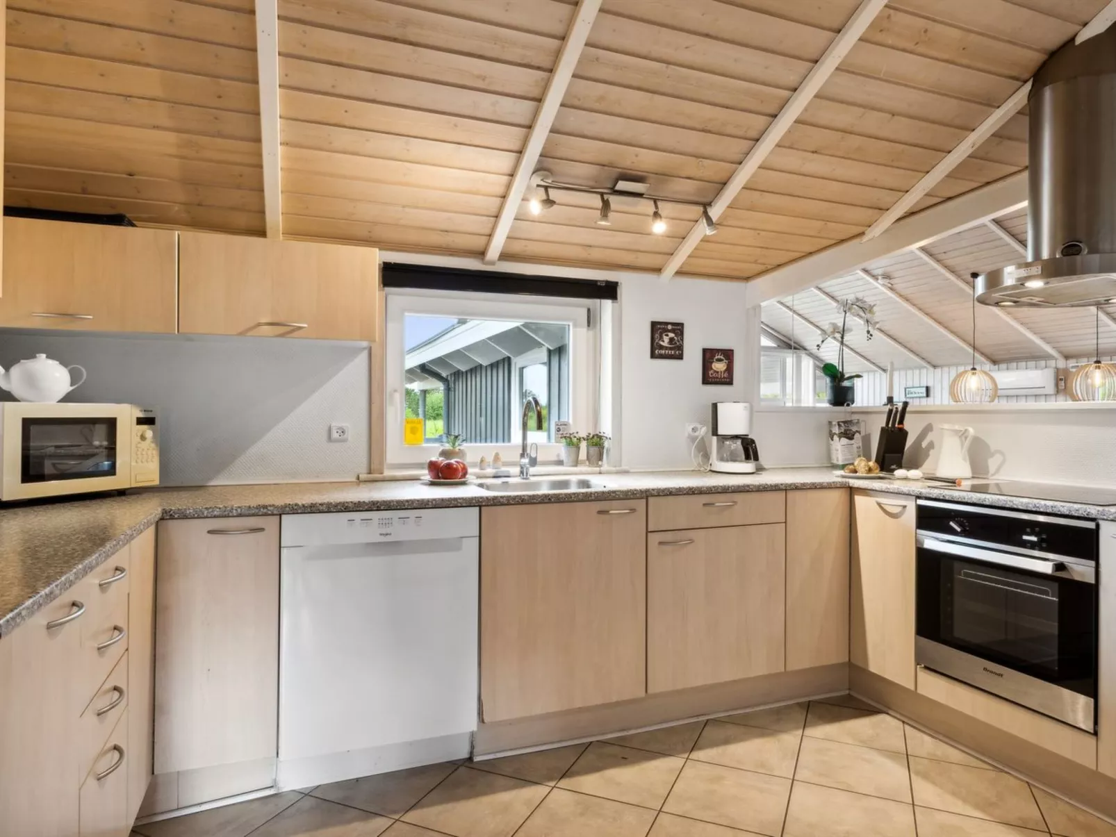 "Spurv" - 1.8km from the sea-Binnen