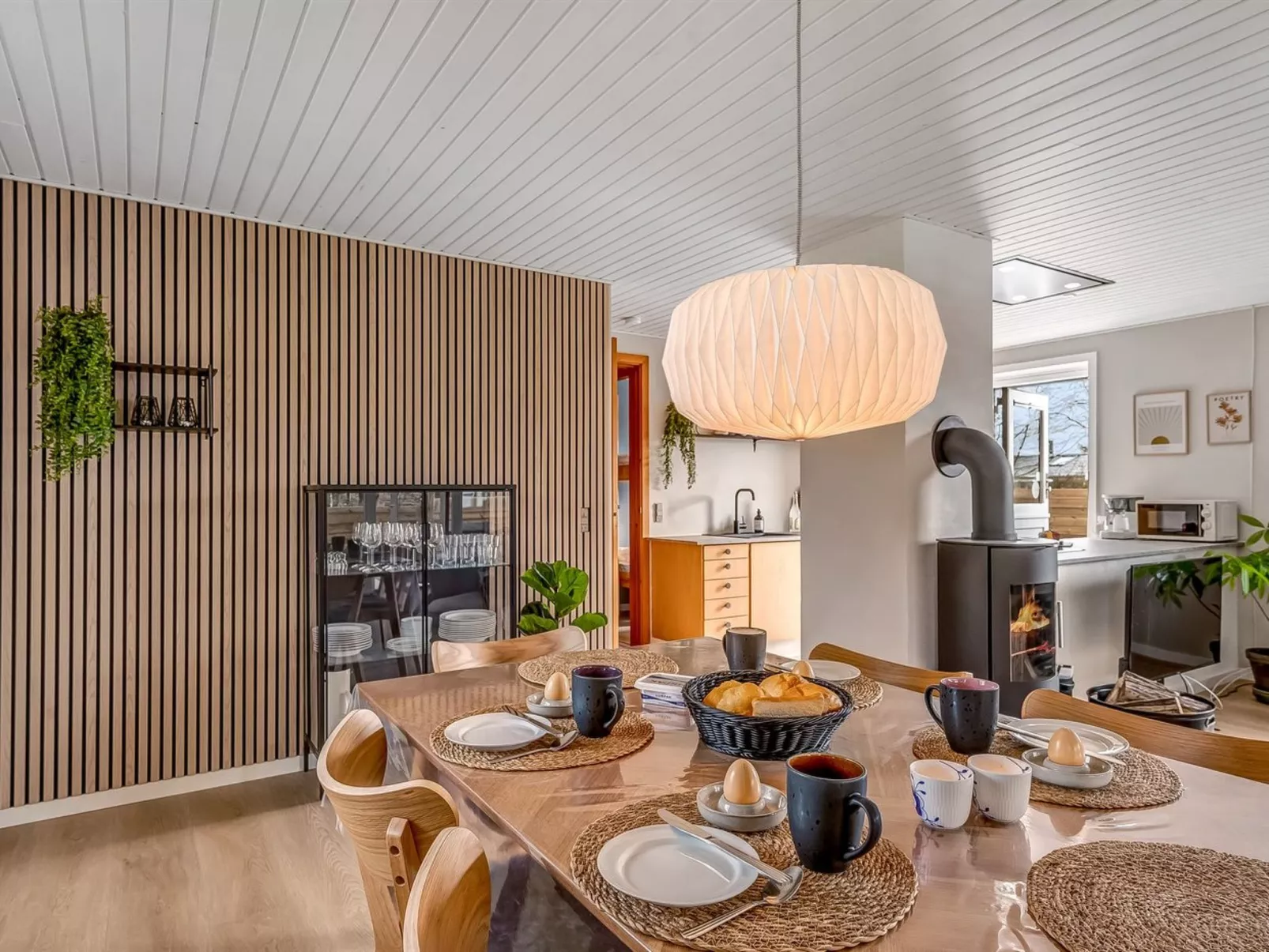 "Gundis" - 500m to the fjord-Binnen