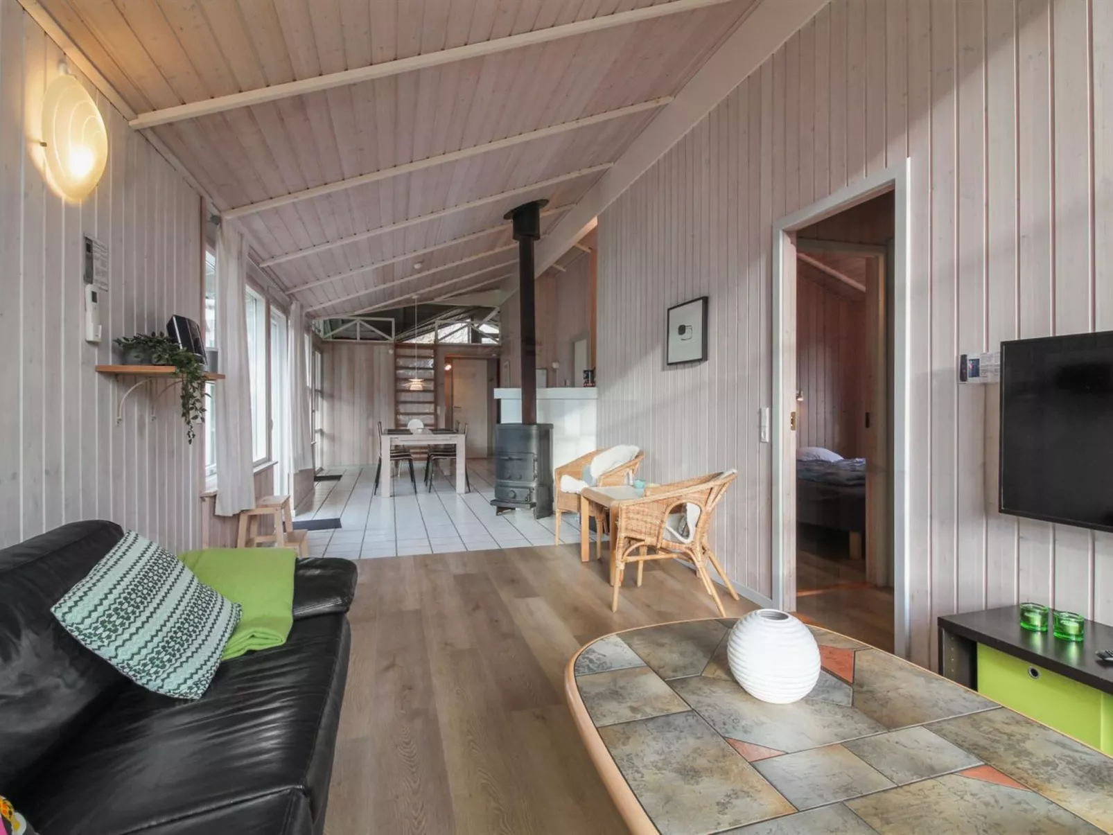 "Panu" - 600m from the sea-Binnen