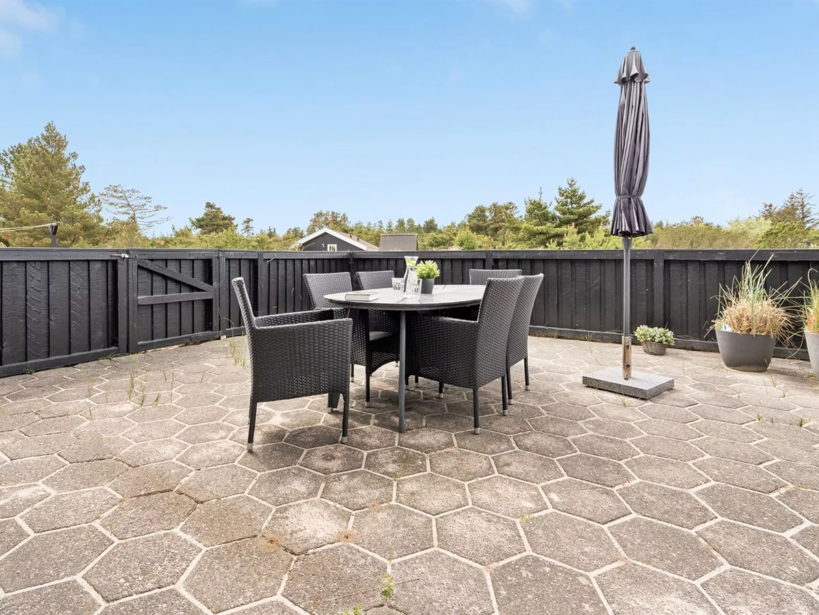 "Vladan" - 1.6km from the sea-Buiten