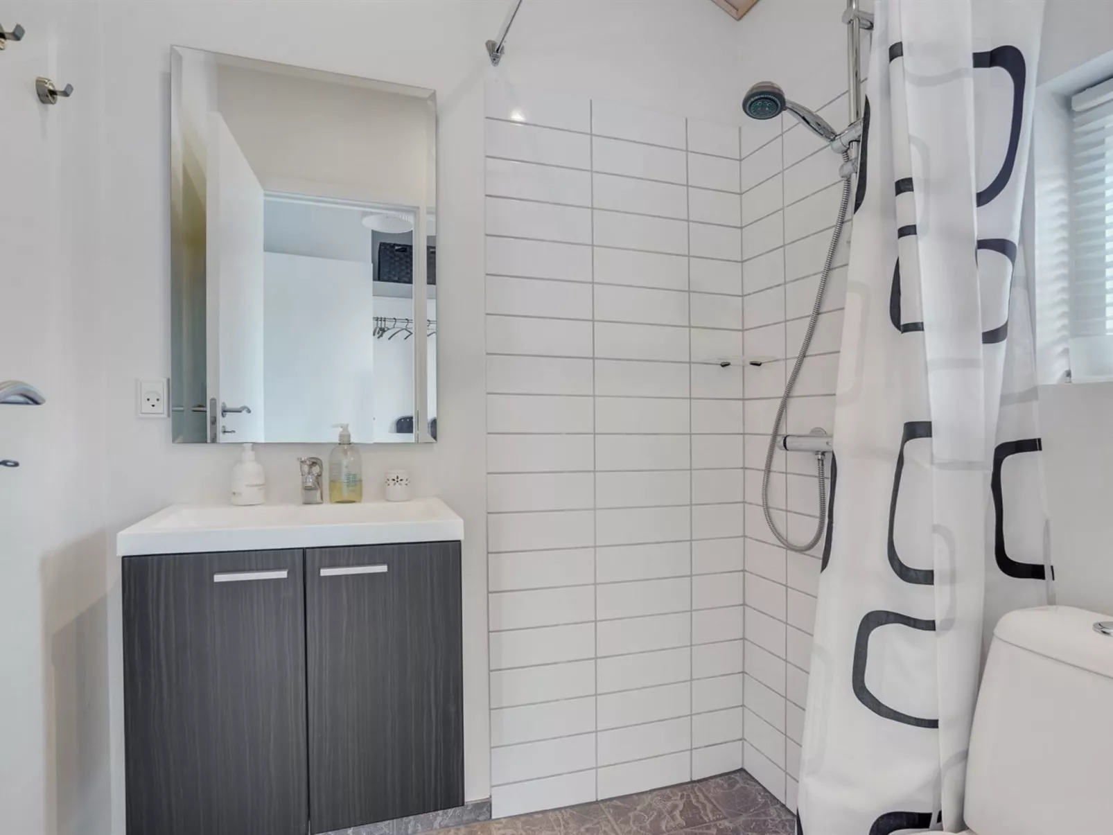 "Dorithea" - 3.5km from the sea-Binnen