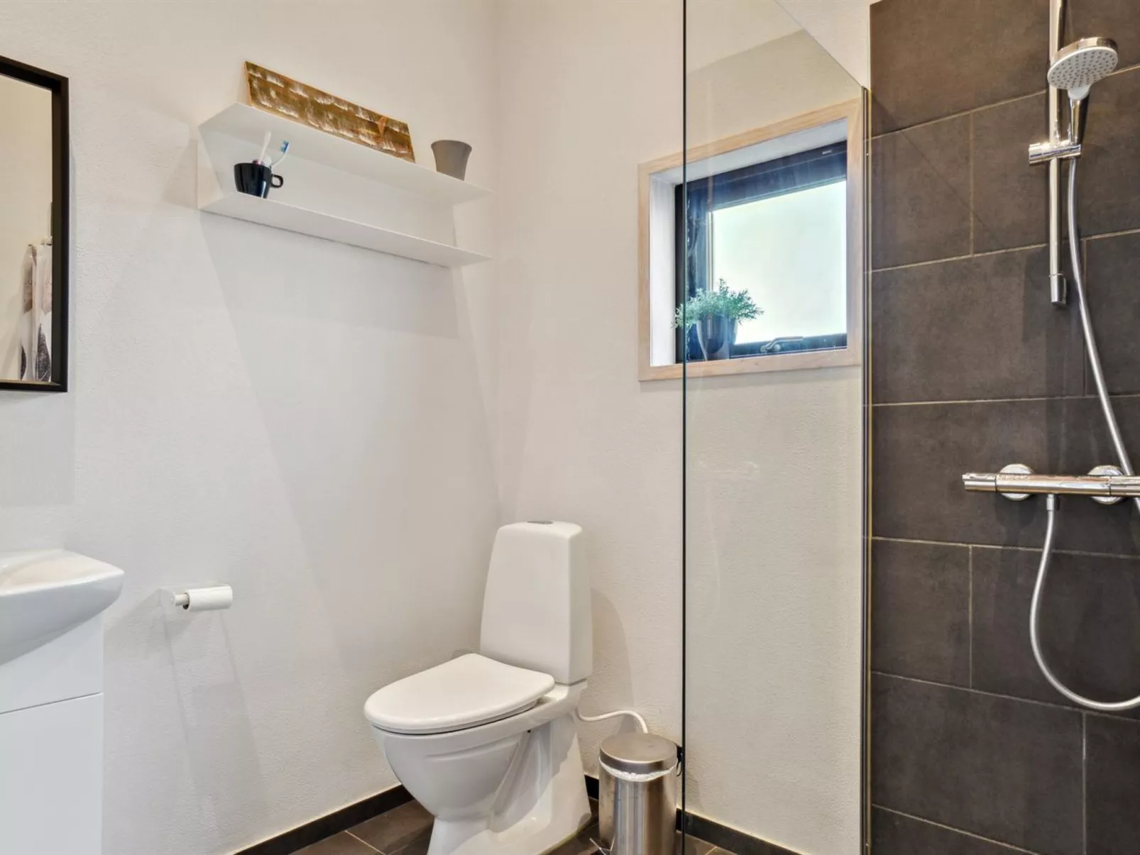 "Dyke" - 1.5km from the sea-Binnen