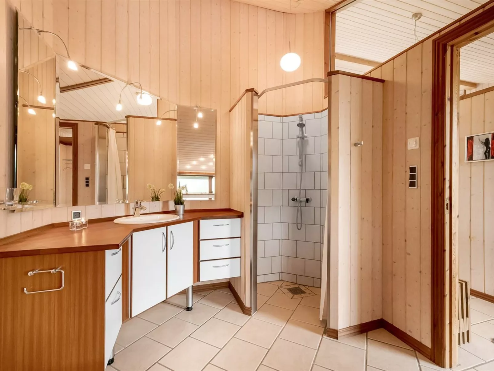 "Malila" - 400m to the fjord-Binnen