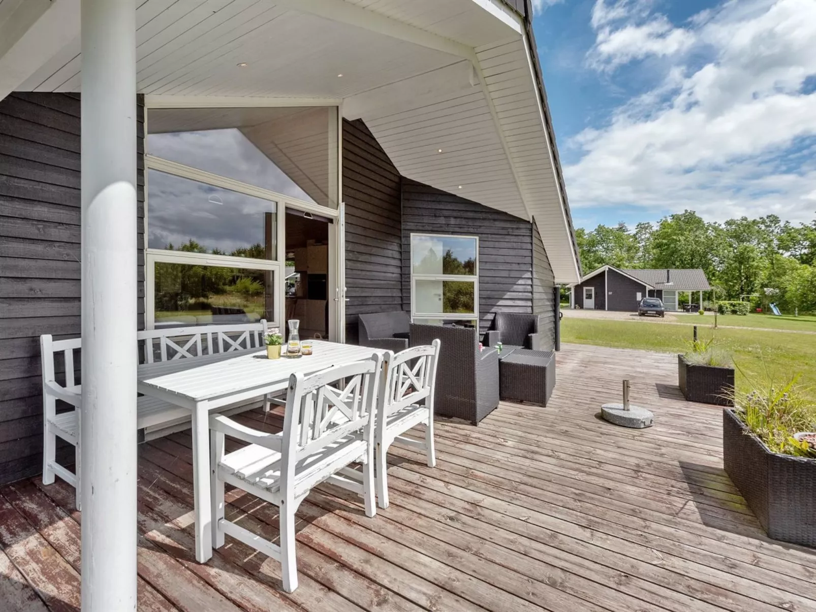 "Estrid" - 30km from the sea-Buiten