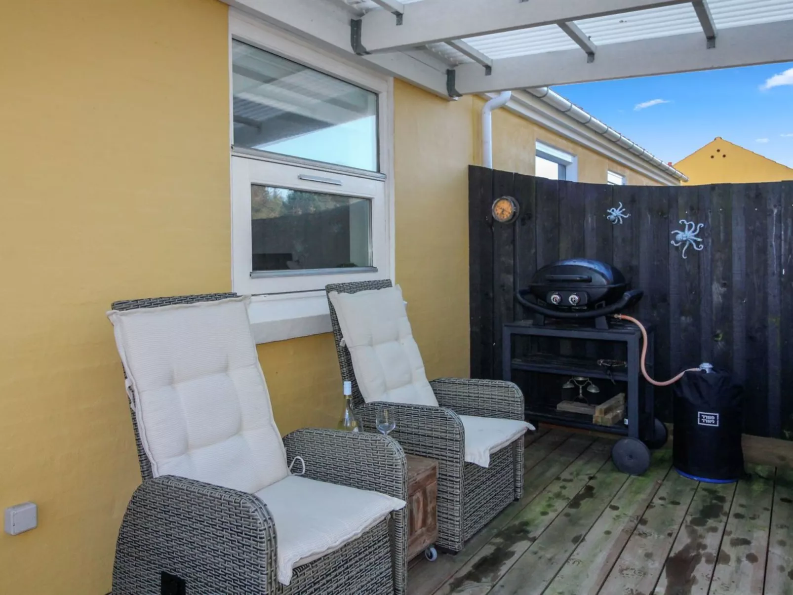 "Oddi" - 900m from the sea-Buiten