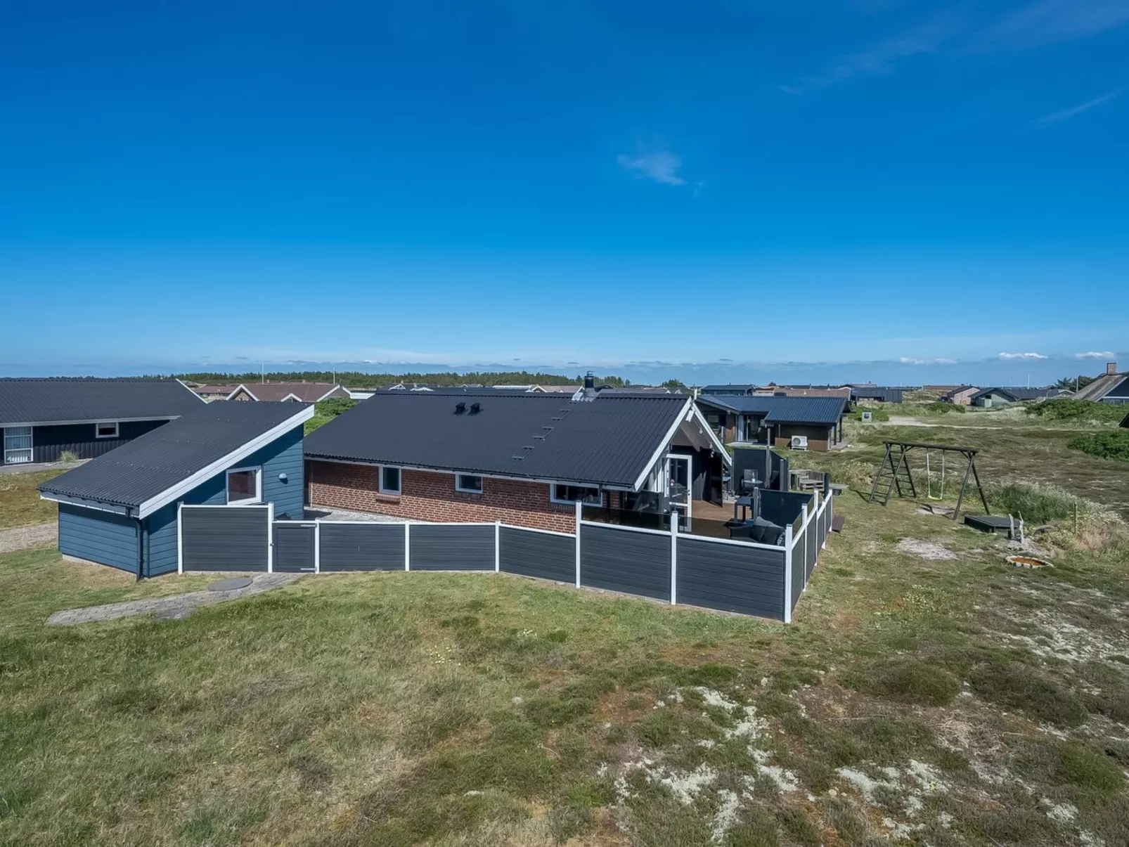 "Henning" -  from the sea-Buiten