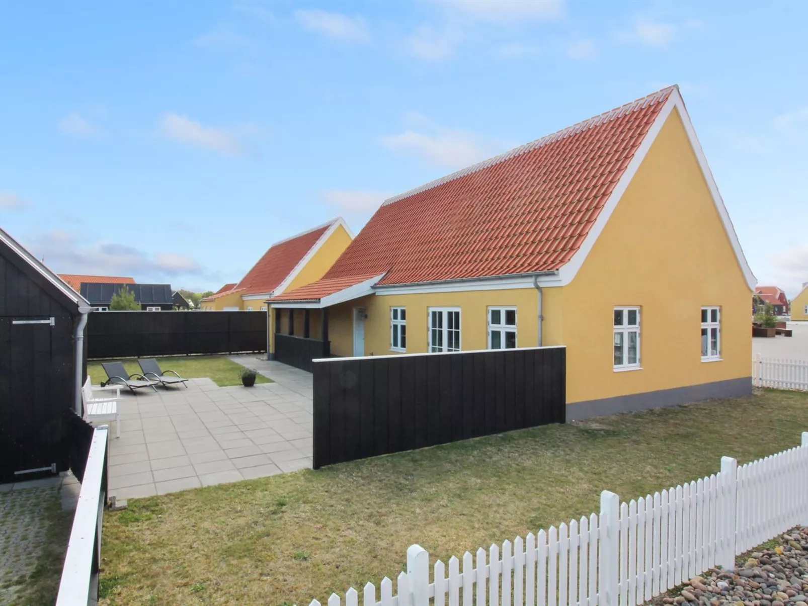 "Gine" - 1.5km from the sea-Buiten