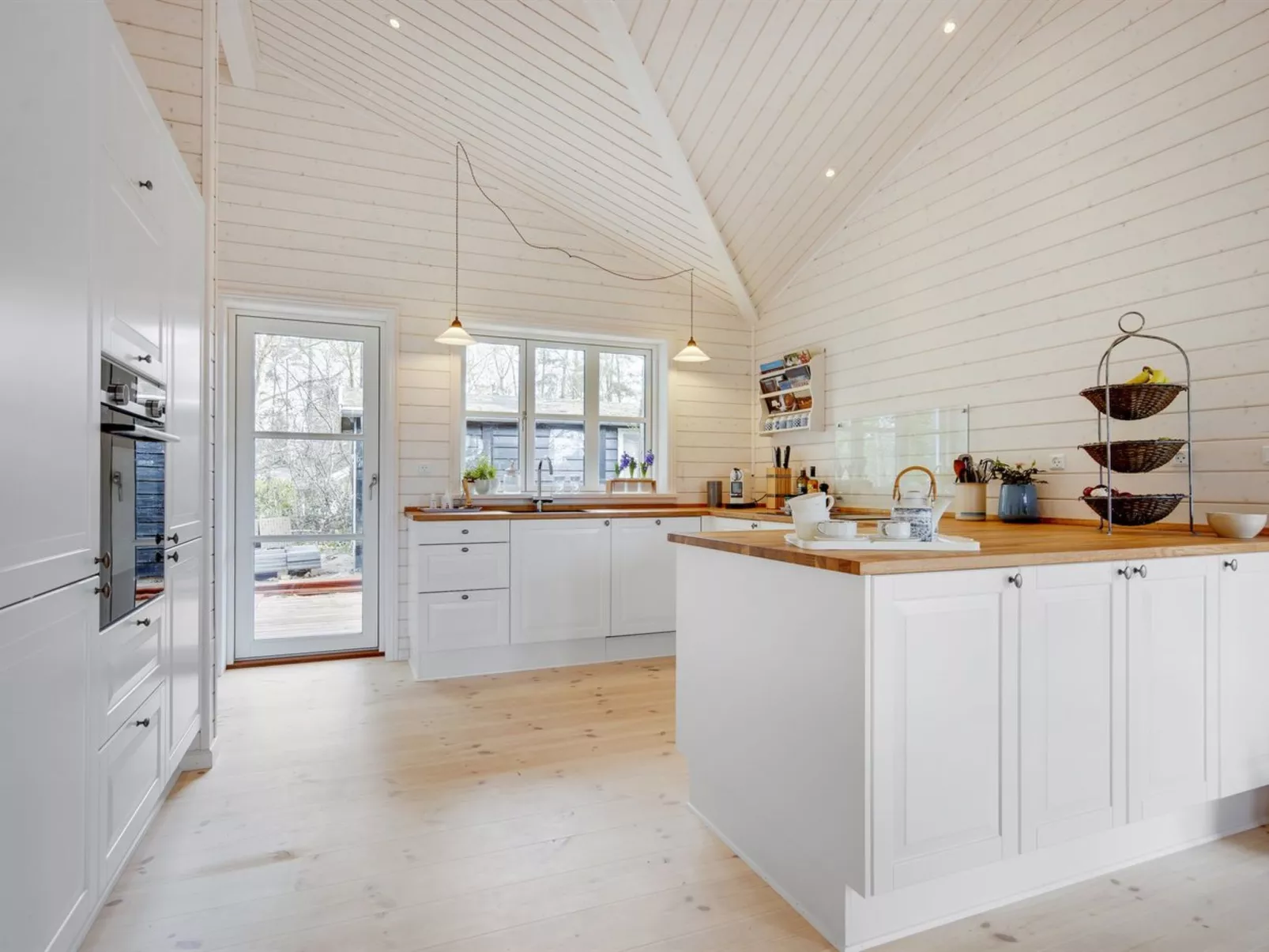 "Anar" - 900m from the sea-Binnen