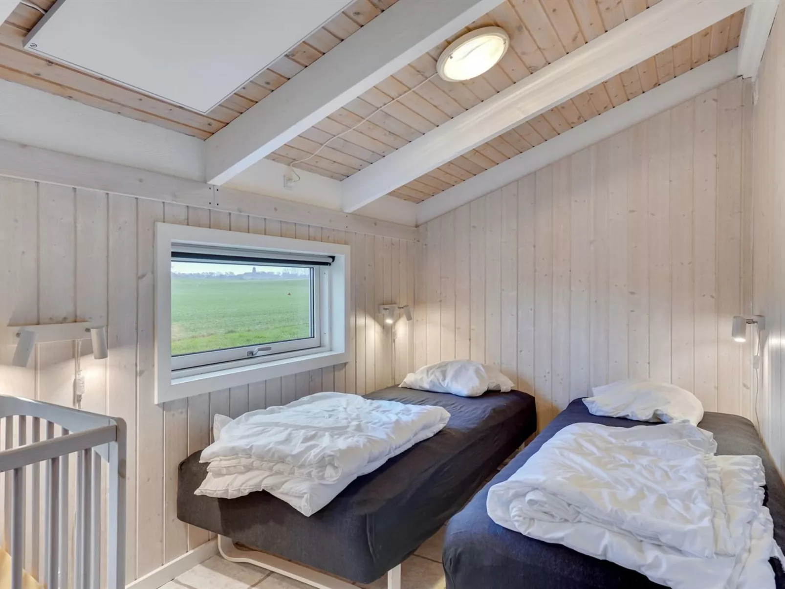 "Rik" - 350m from the sea-Binnen