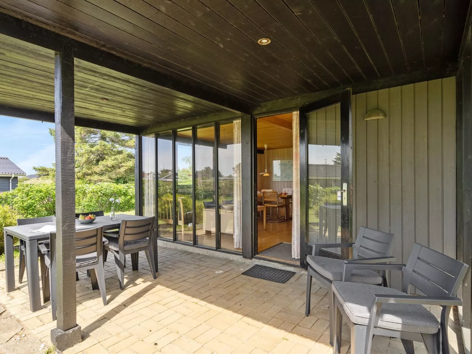 "Veljan" - 400m from the sea-Buiten