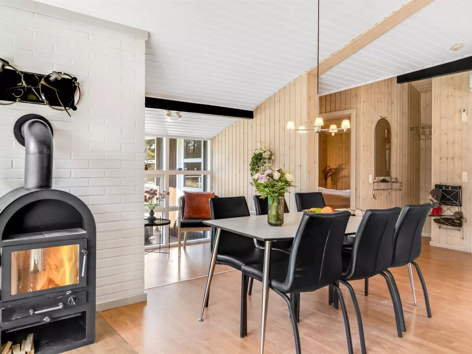 "Brunetta" - 800m from the sea-Binnen