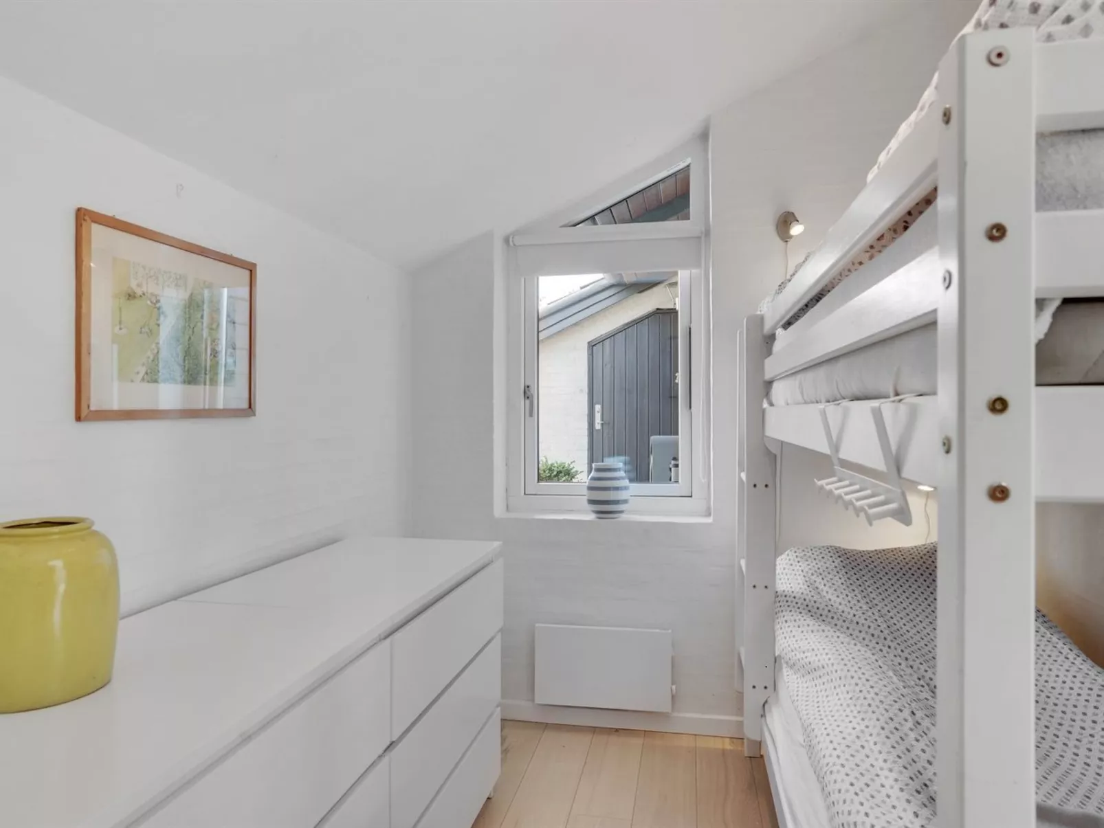 "Angelarij" -  from the sea-Binnen