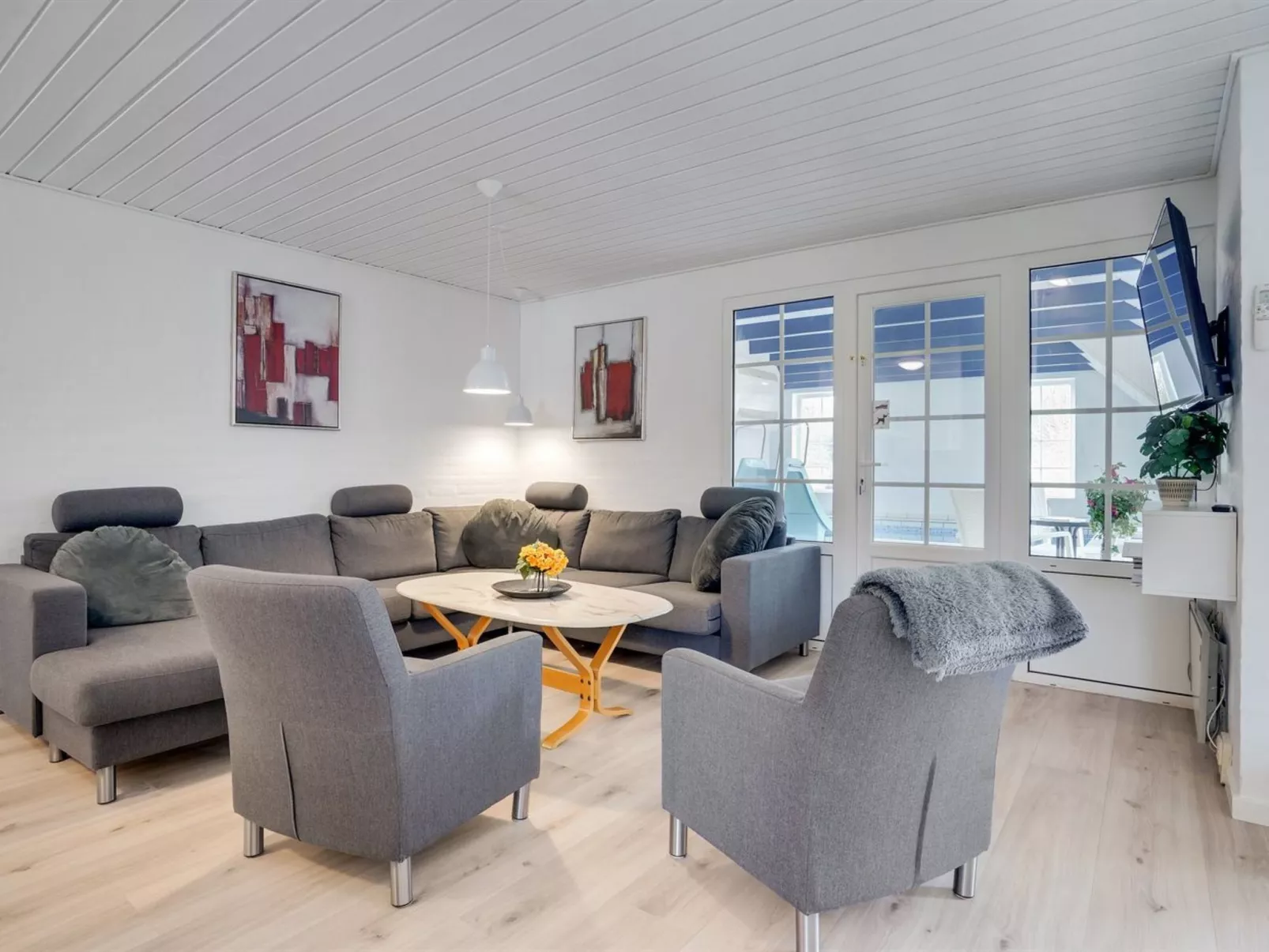 "Ferhat" - 2.9km from the sea-Binnen