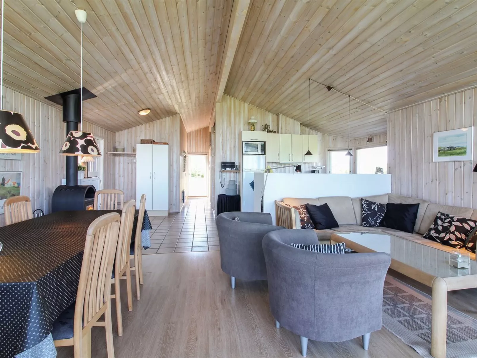 "Terttu" - 300m from the sea-Binnen