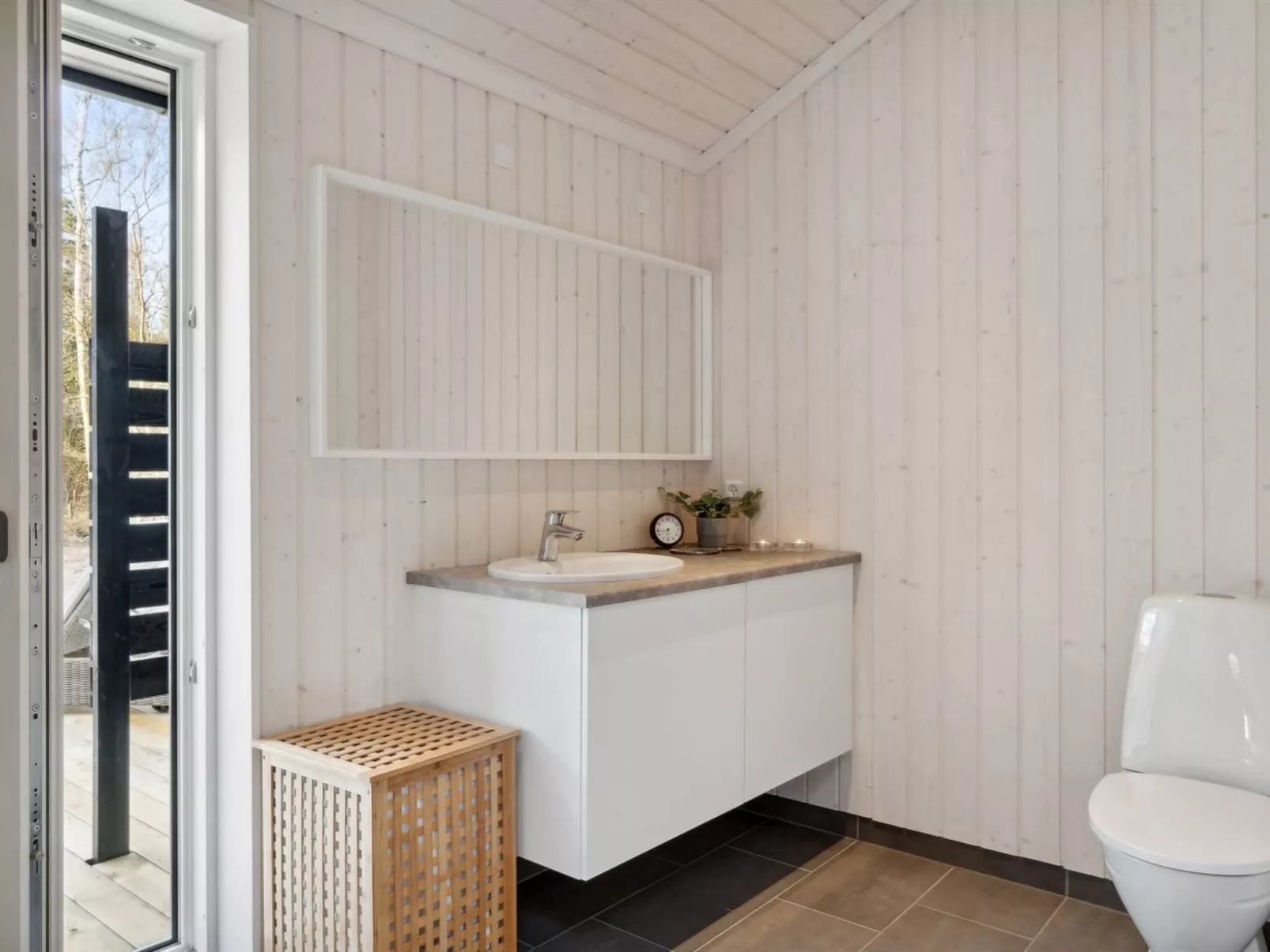 "Jonnhild" - 450m from the sea-Binnen