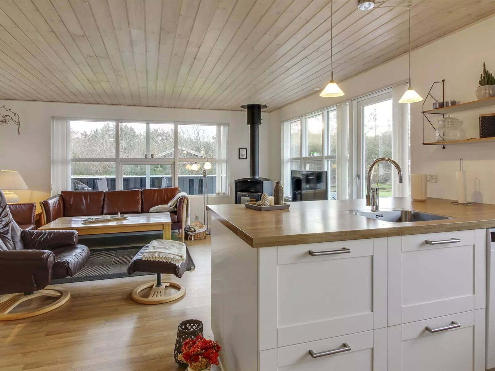 "Grit" - 650m from the sea-Binnen