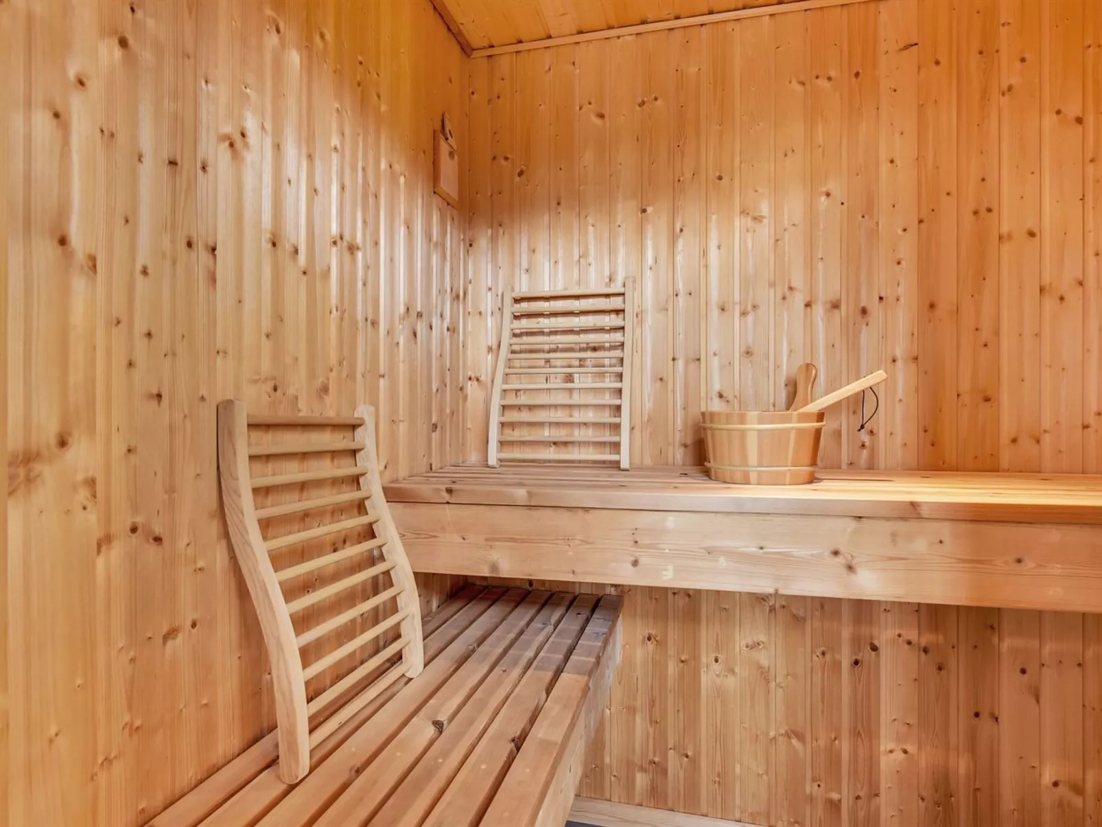 "Luzia" - 1.2km from the sea-Binnen