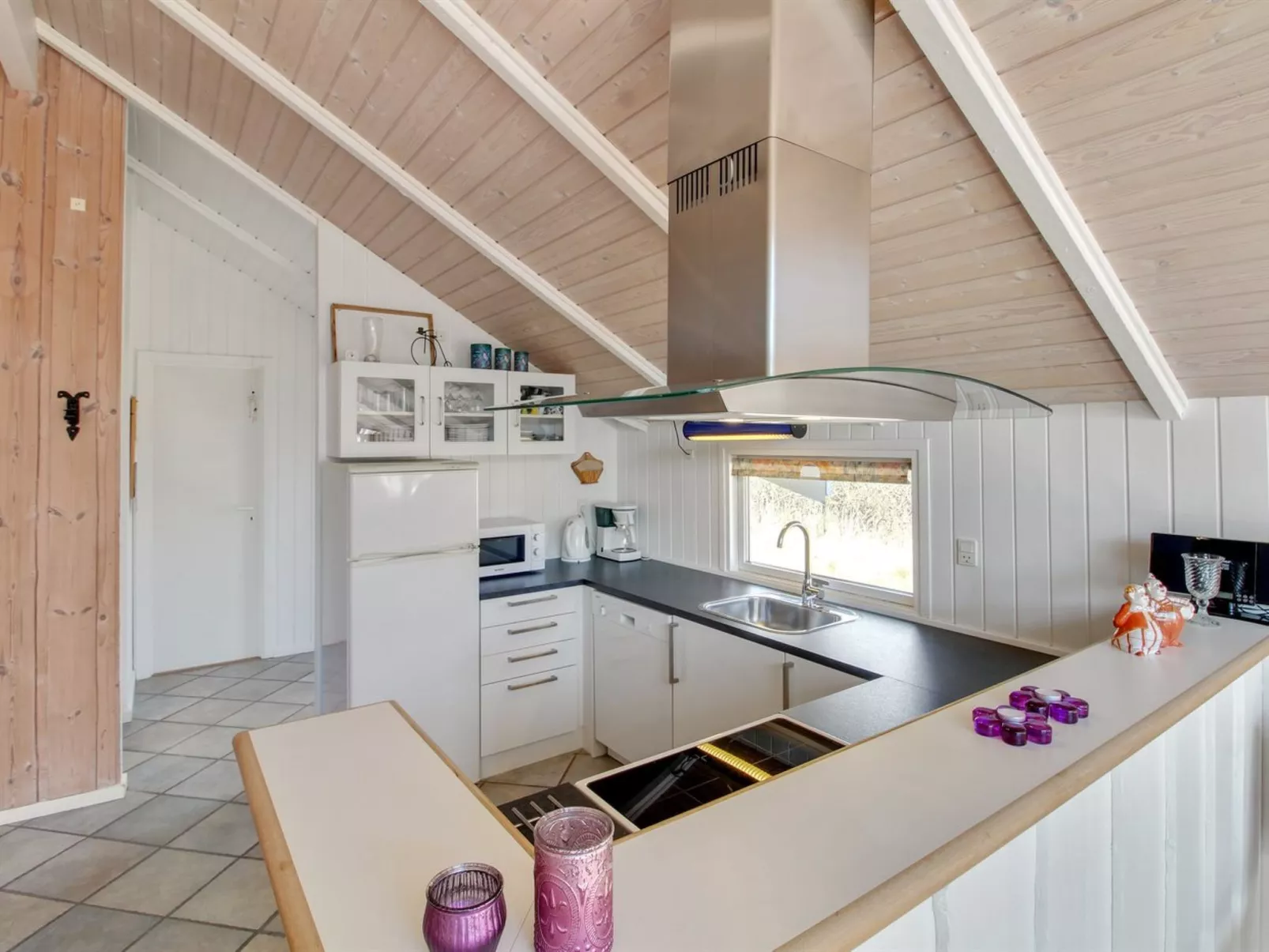 "Uma" - 400m from the sea-Binnen