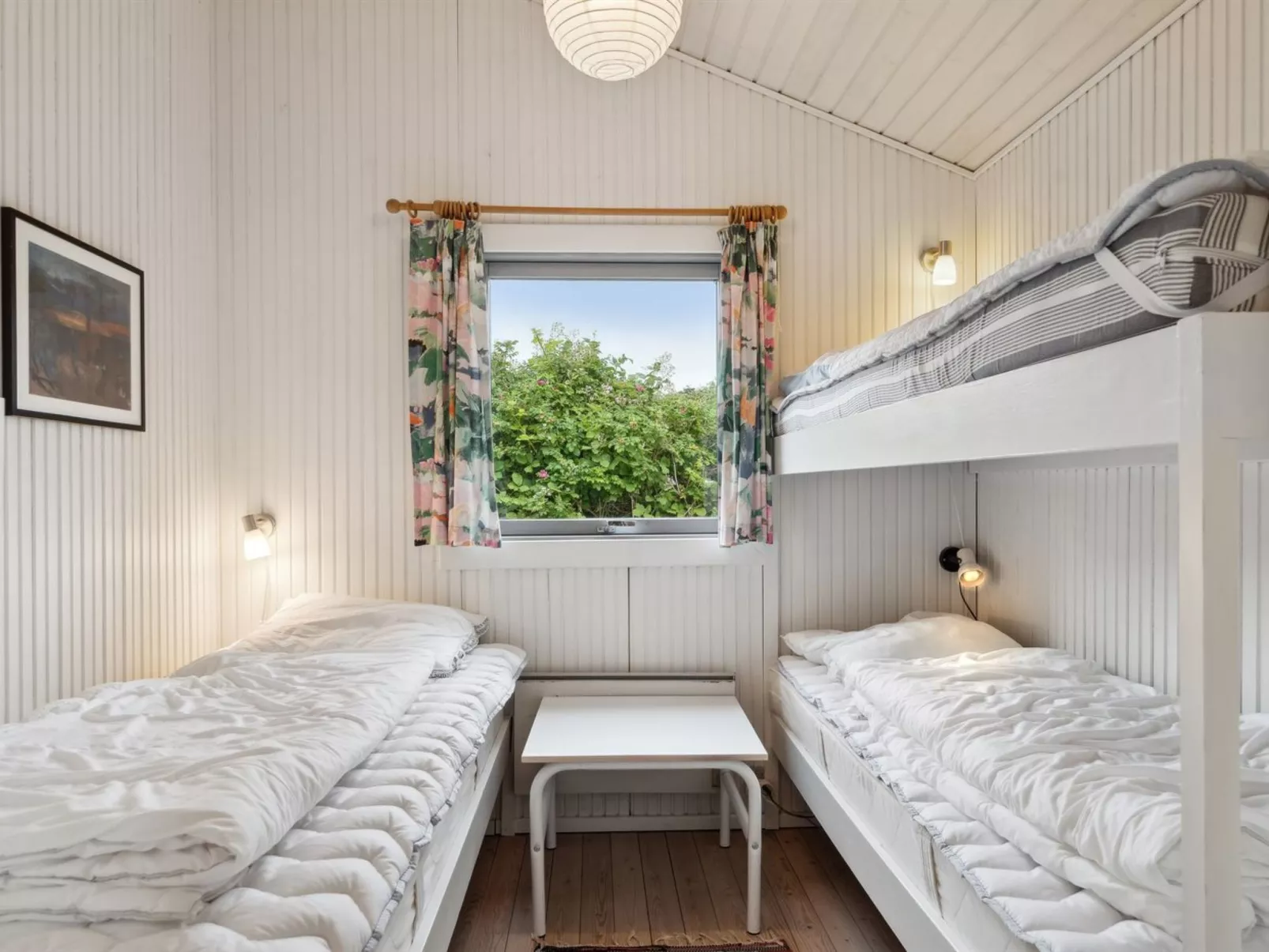 "Bridgette" - 100m from the sea-Binnen