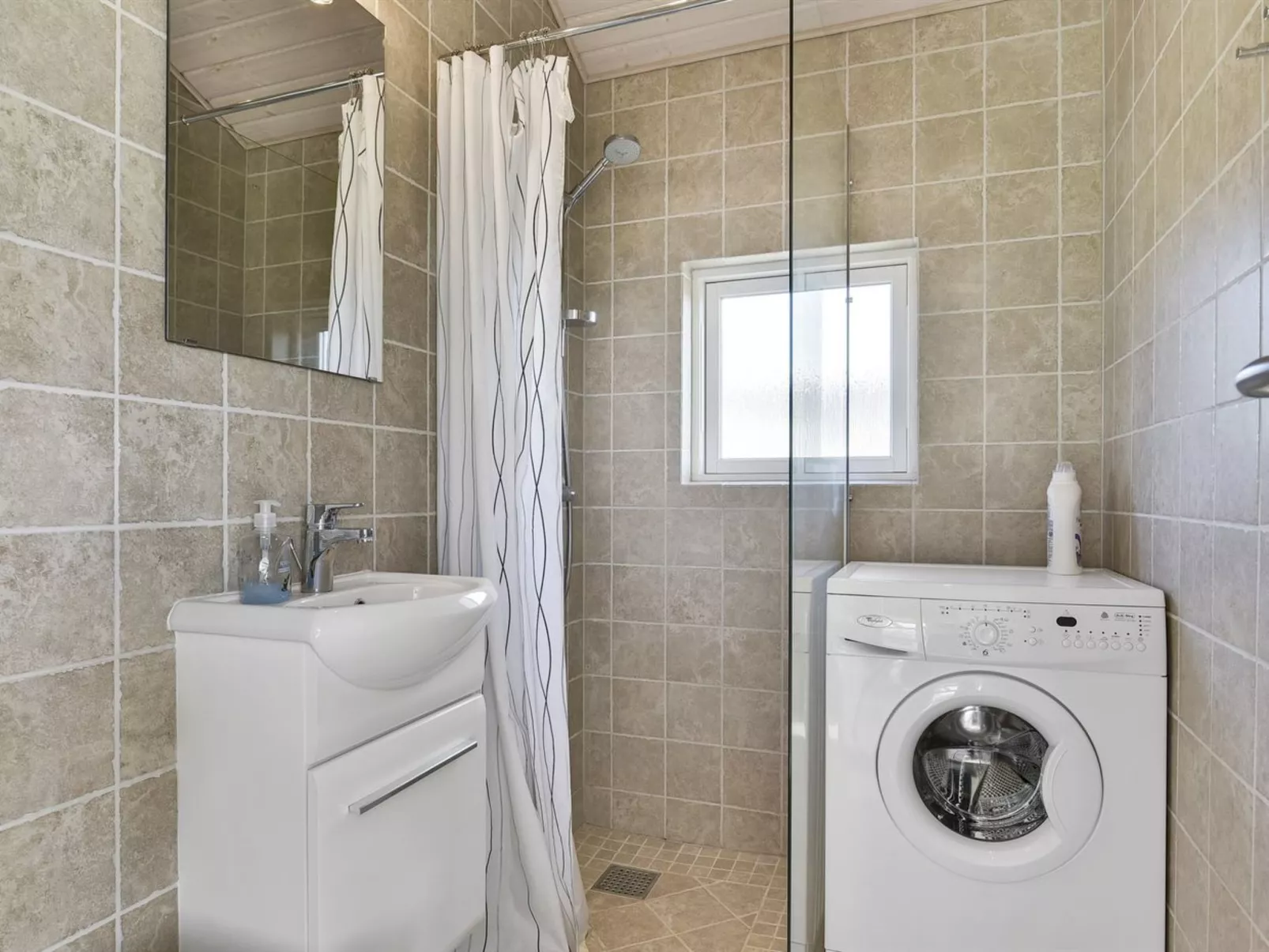 "Bara" - 600m from the sea-Binnen