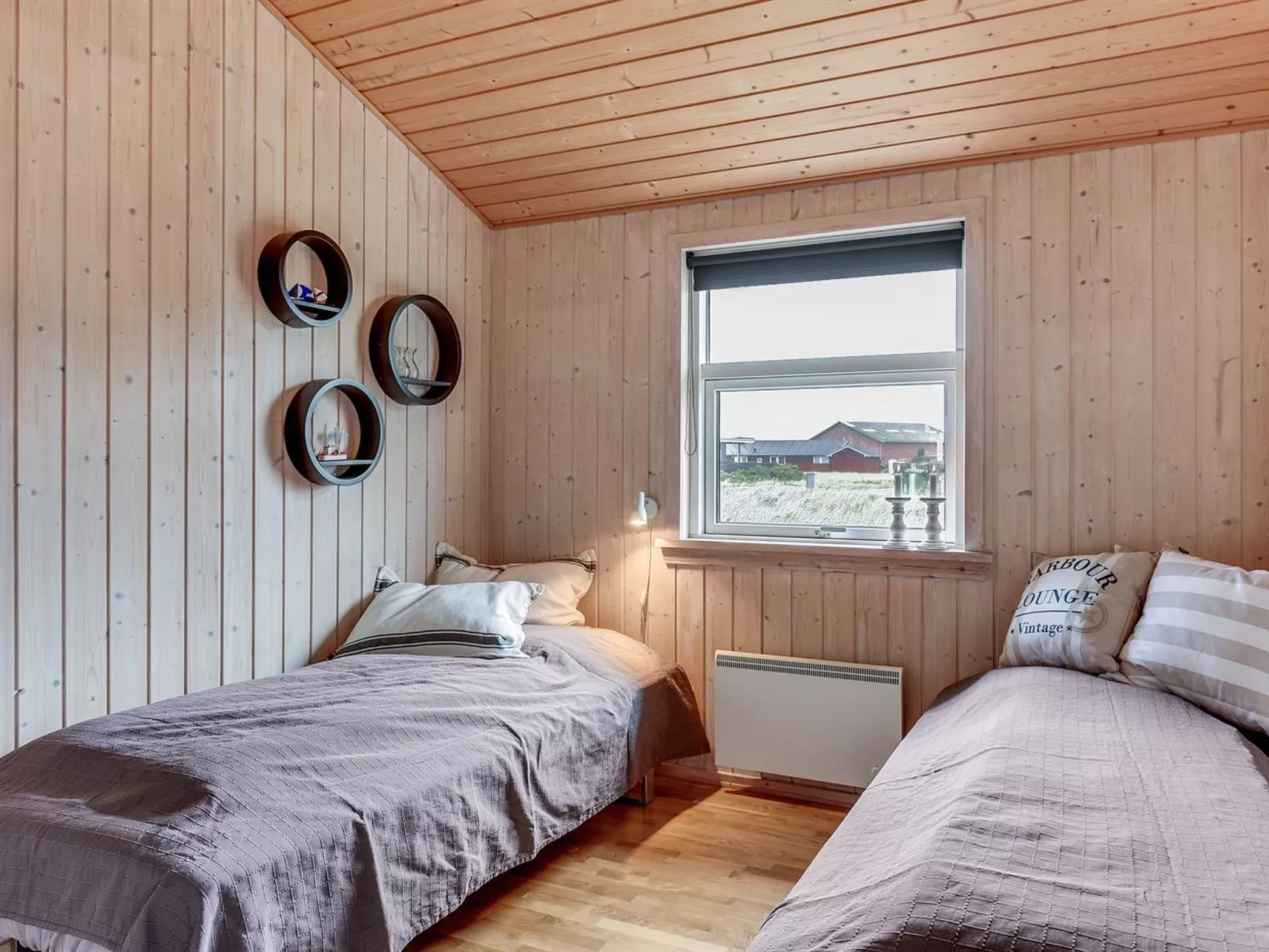 "Arni" - 150m from the sea-Binnen