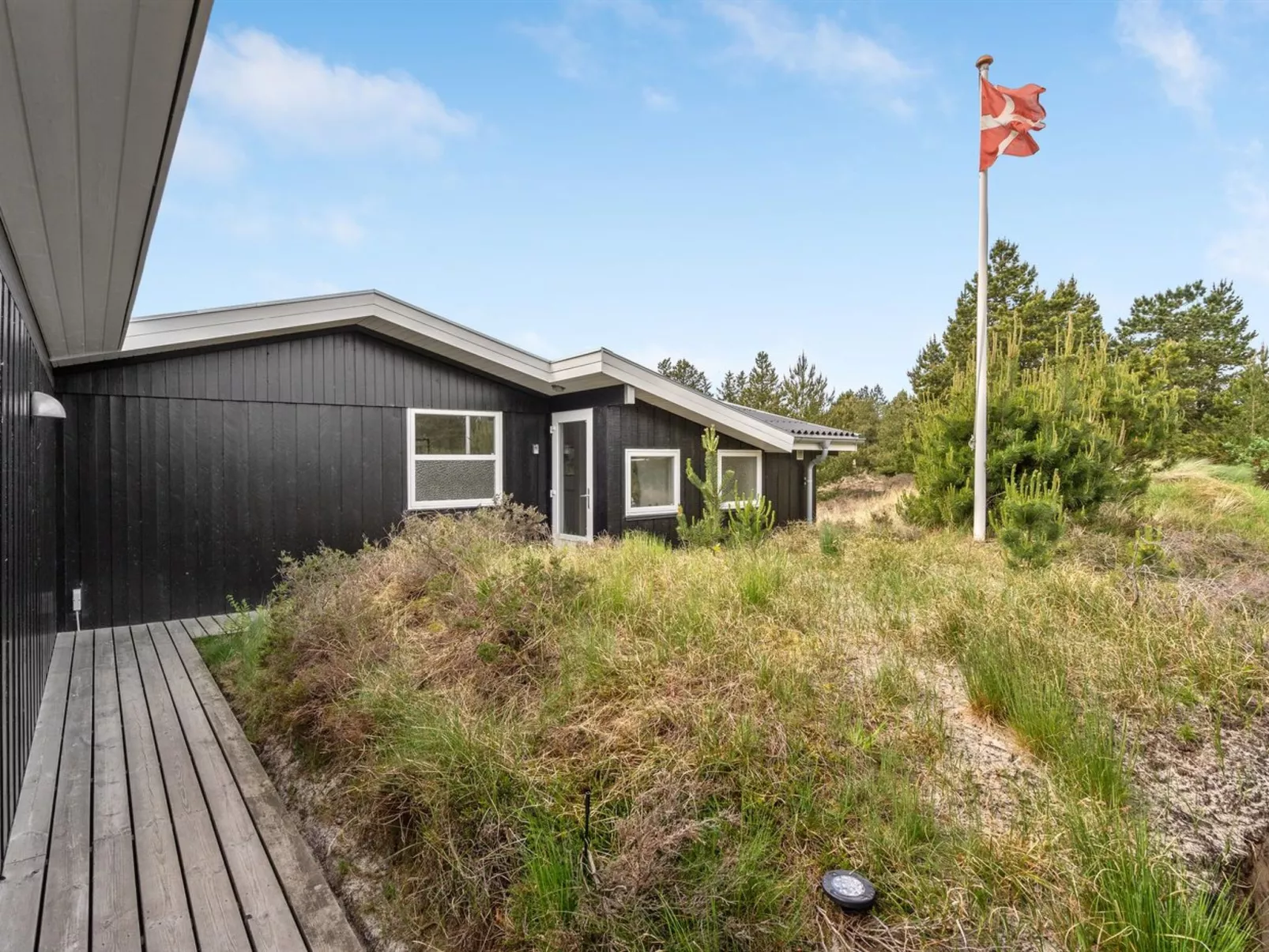 "Fredrikka" - 3.9km from the sea-Buiten