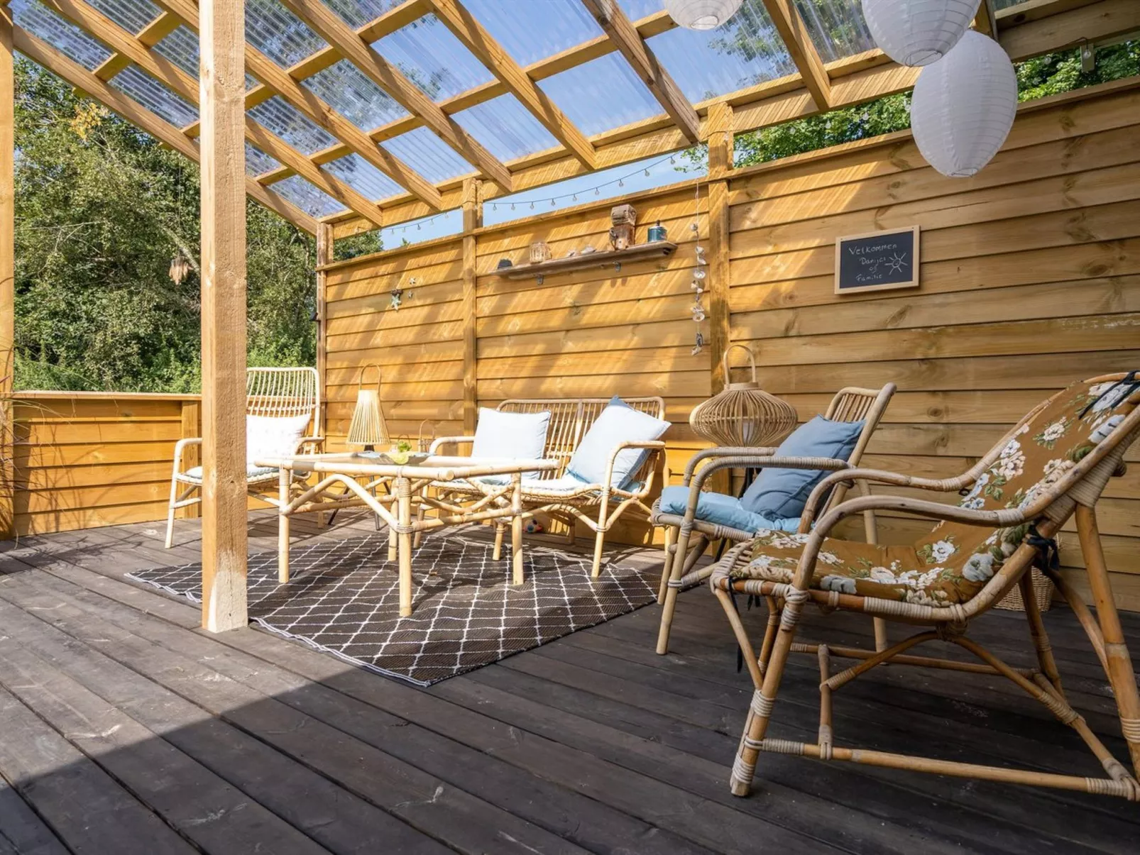 "Jaana" - 780m to the fjord-Buiten