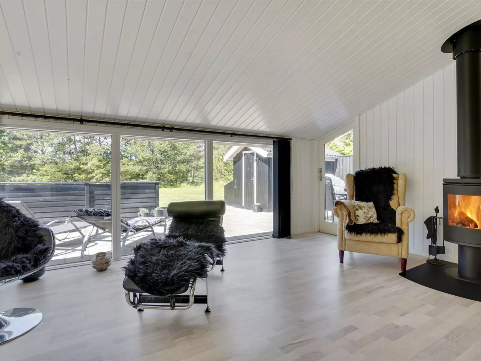 "Ally" - 250m from the sea-Binnen