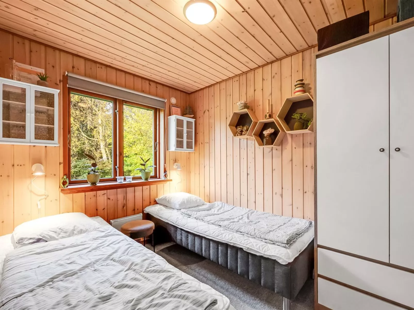 "Engeline" - 300m to the fjord-Binnen